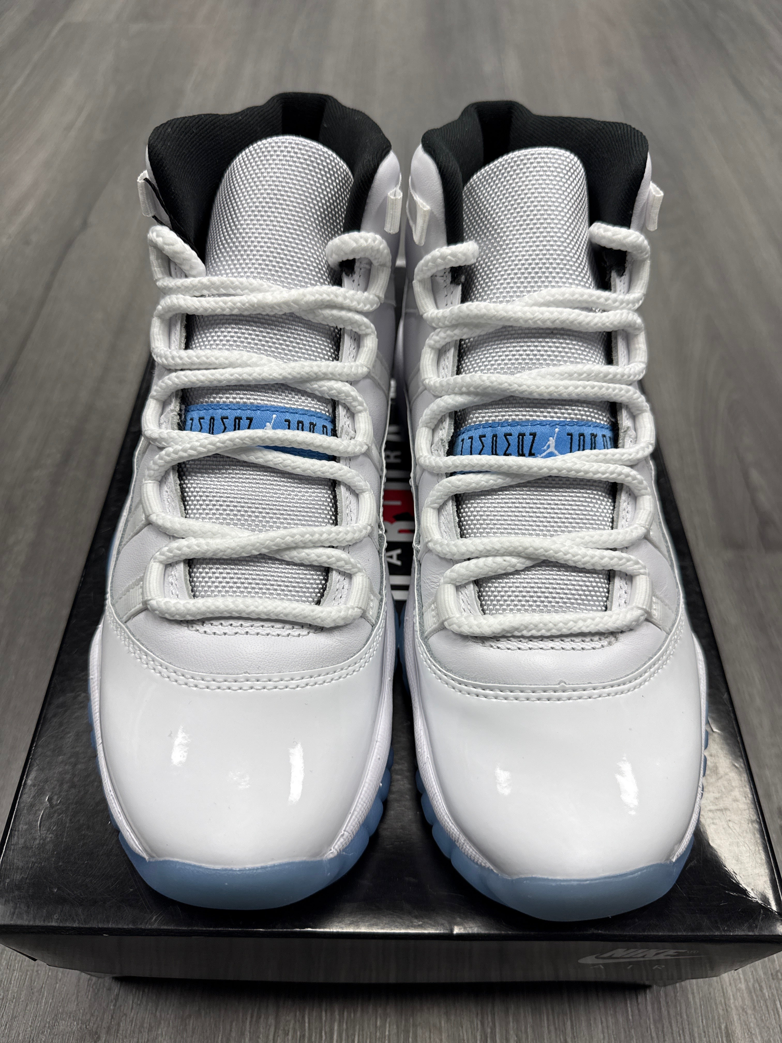 Jordan 11 Legend Blue GS - size 6