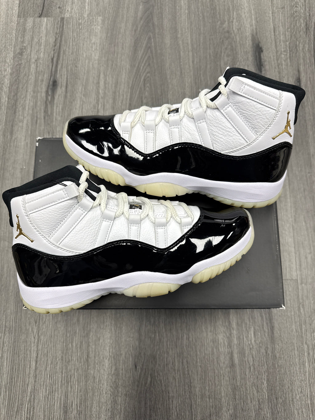 Jordan 11 Gratitude - size 8