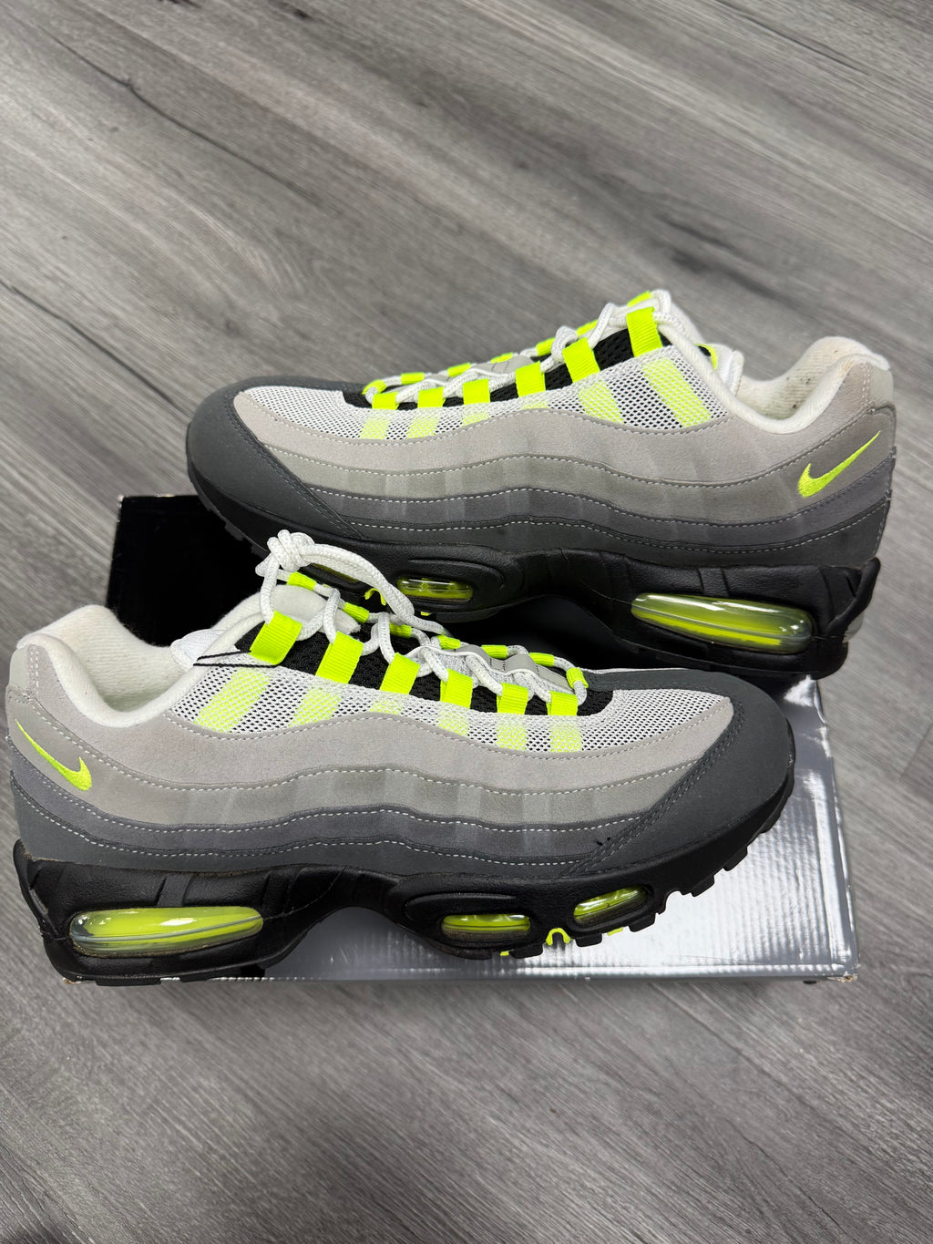 Nike Air Max 95 Big Bubble Neon - size 10