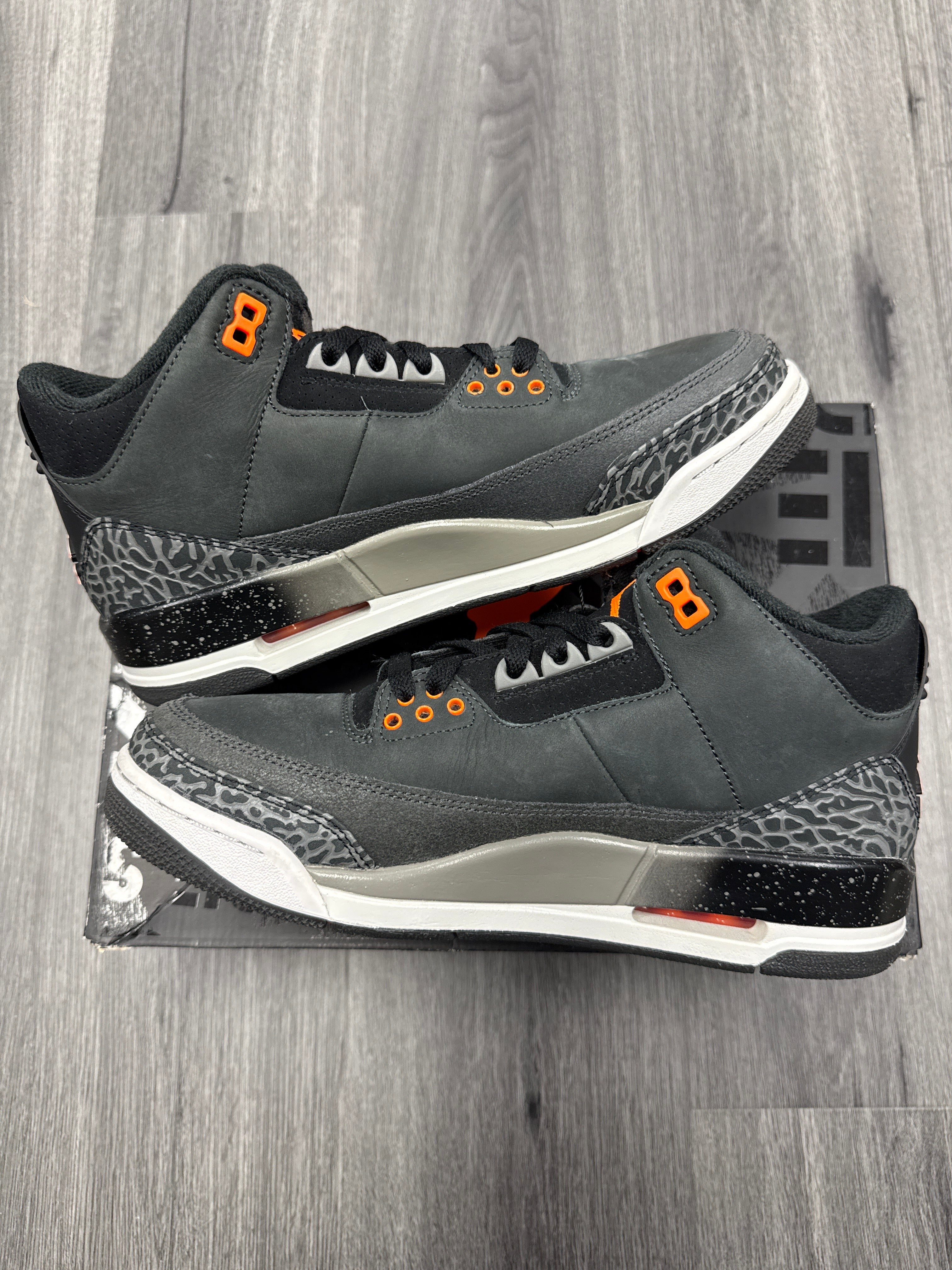 Jordan 3 Fear - size 8