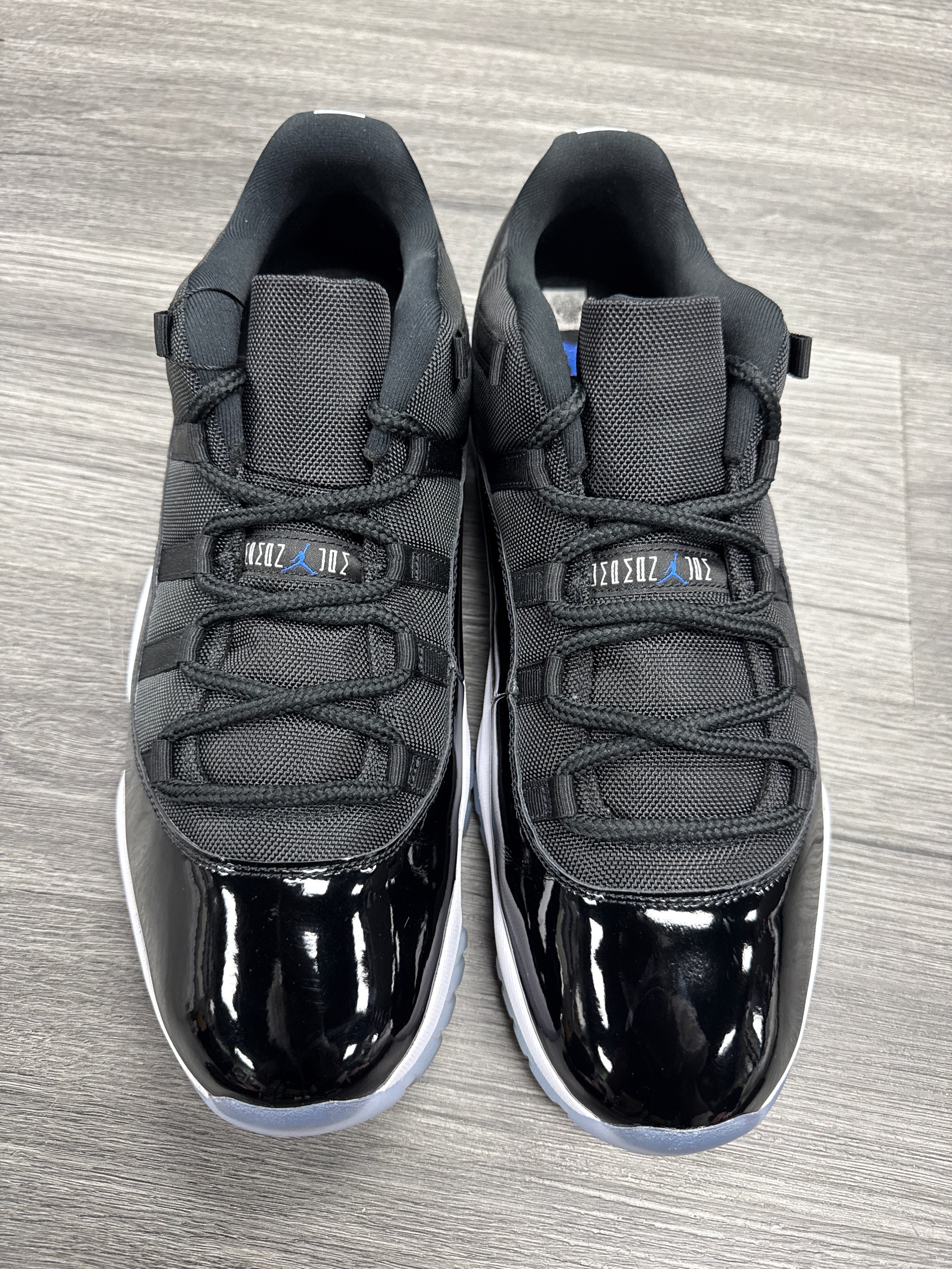 Jordan 11 Low Space Jam - Size 14