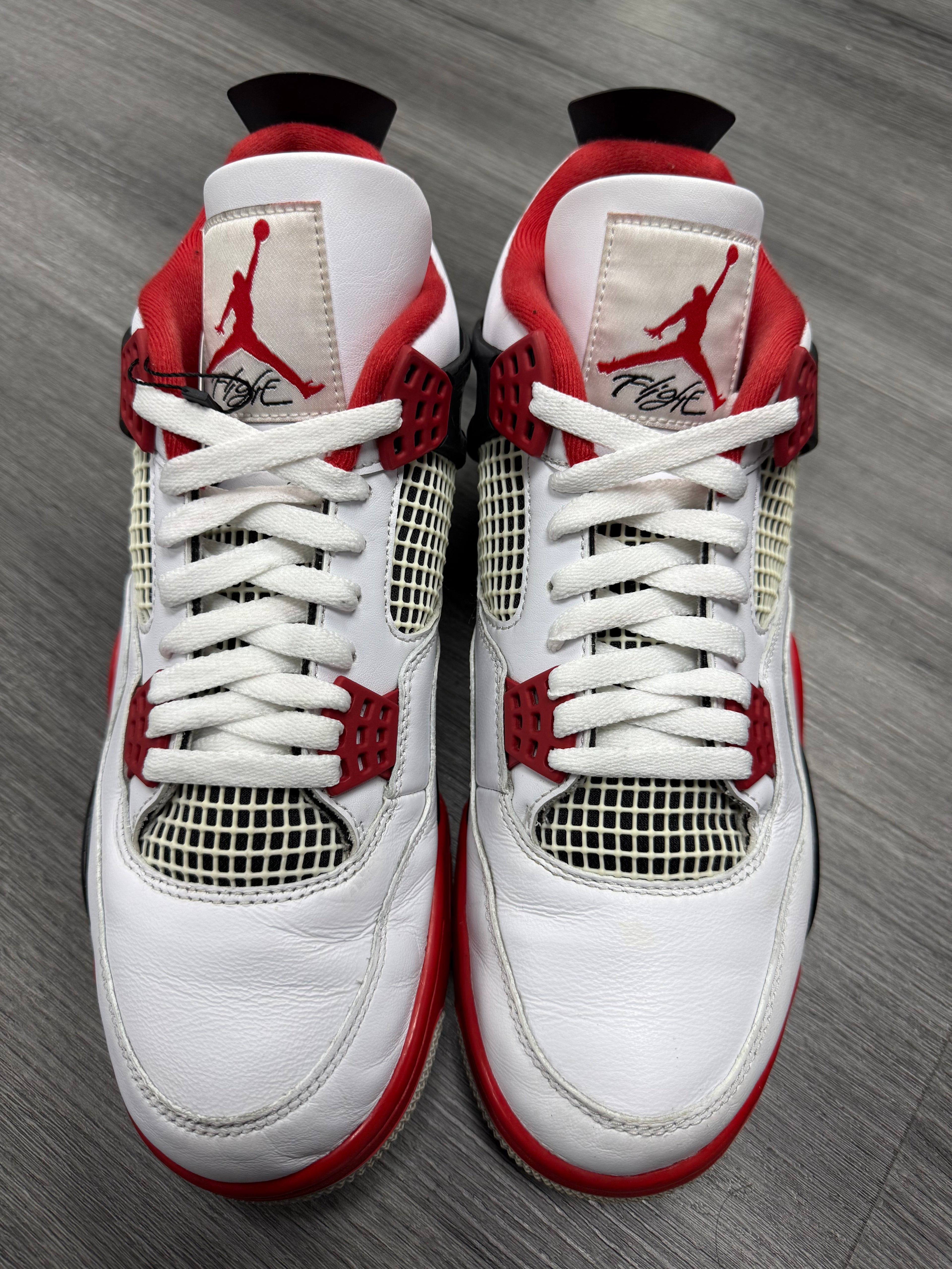 Jordan 4 Fire Red - size 10.5