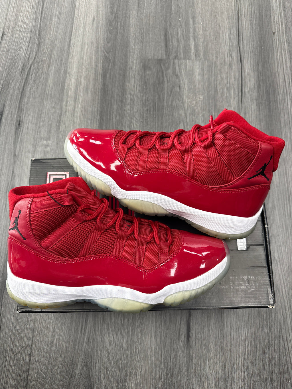 Jordan 11 Win Like 96 - size 10