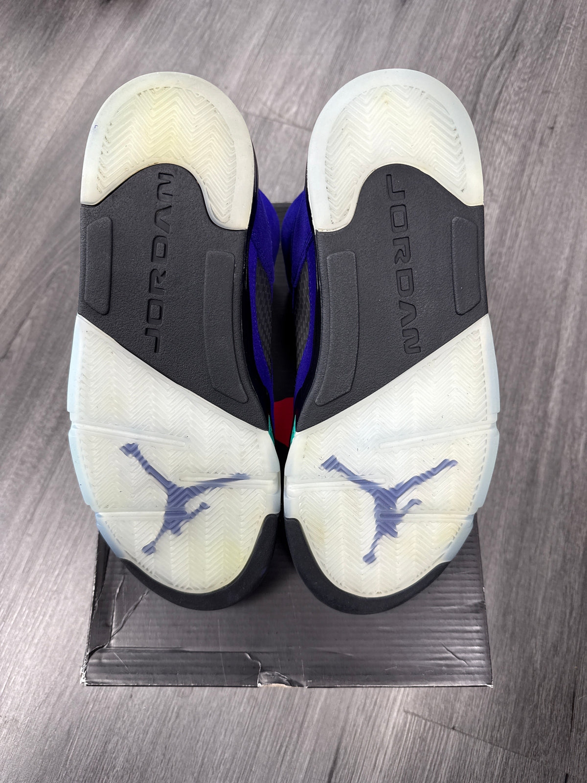Jordan 5 Alternate Grape - size 10