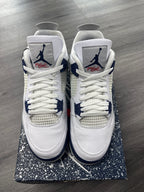 Jordan 4 Midnight Navy - size 9