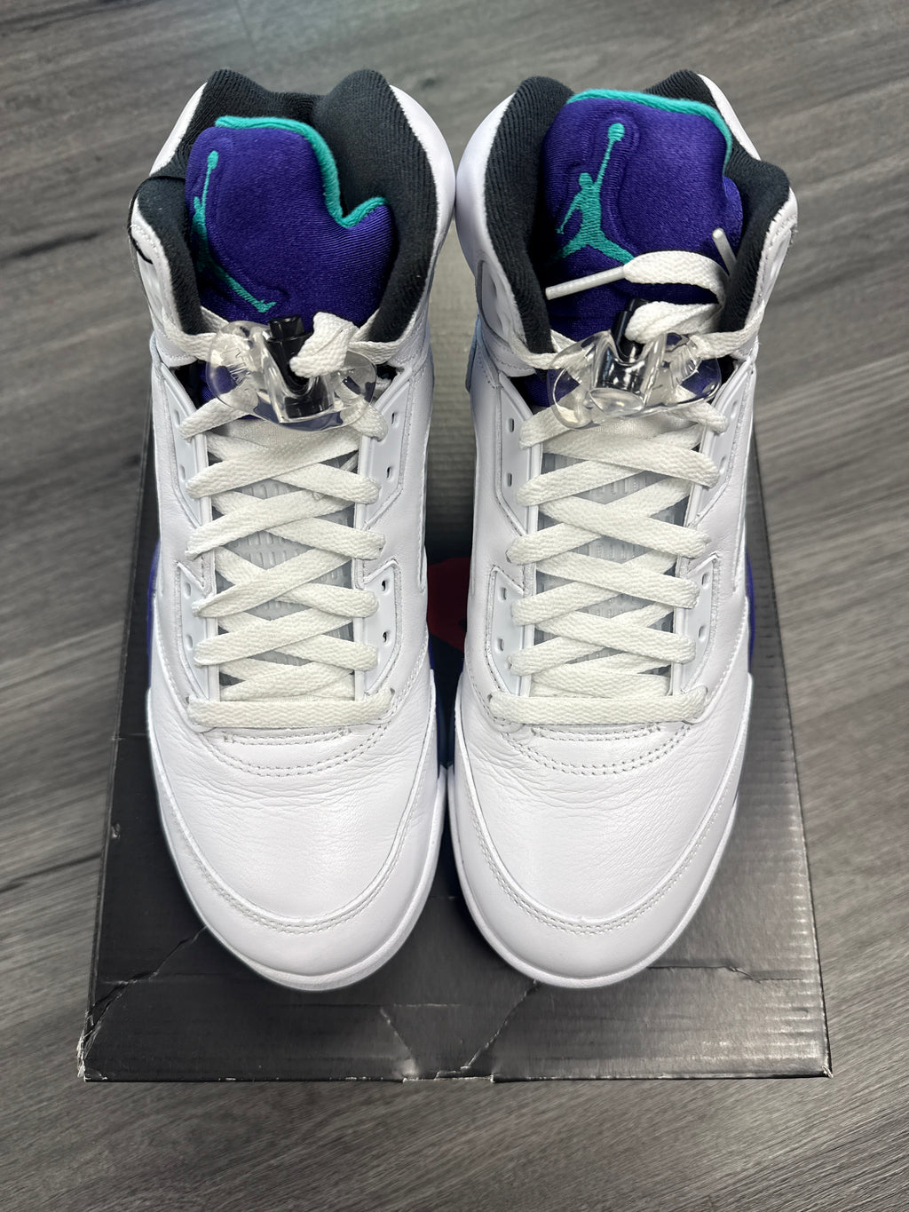 Jordan 5 Grape - size 8.5