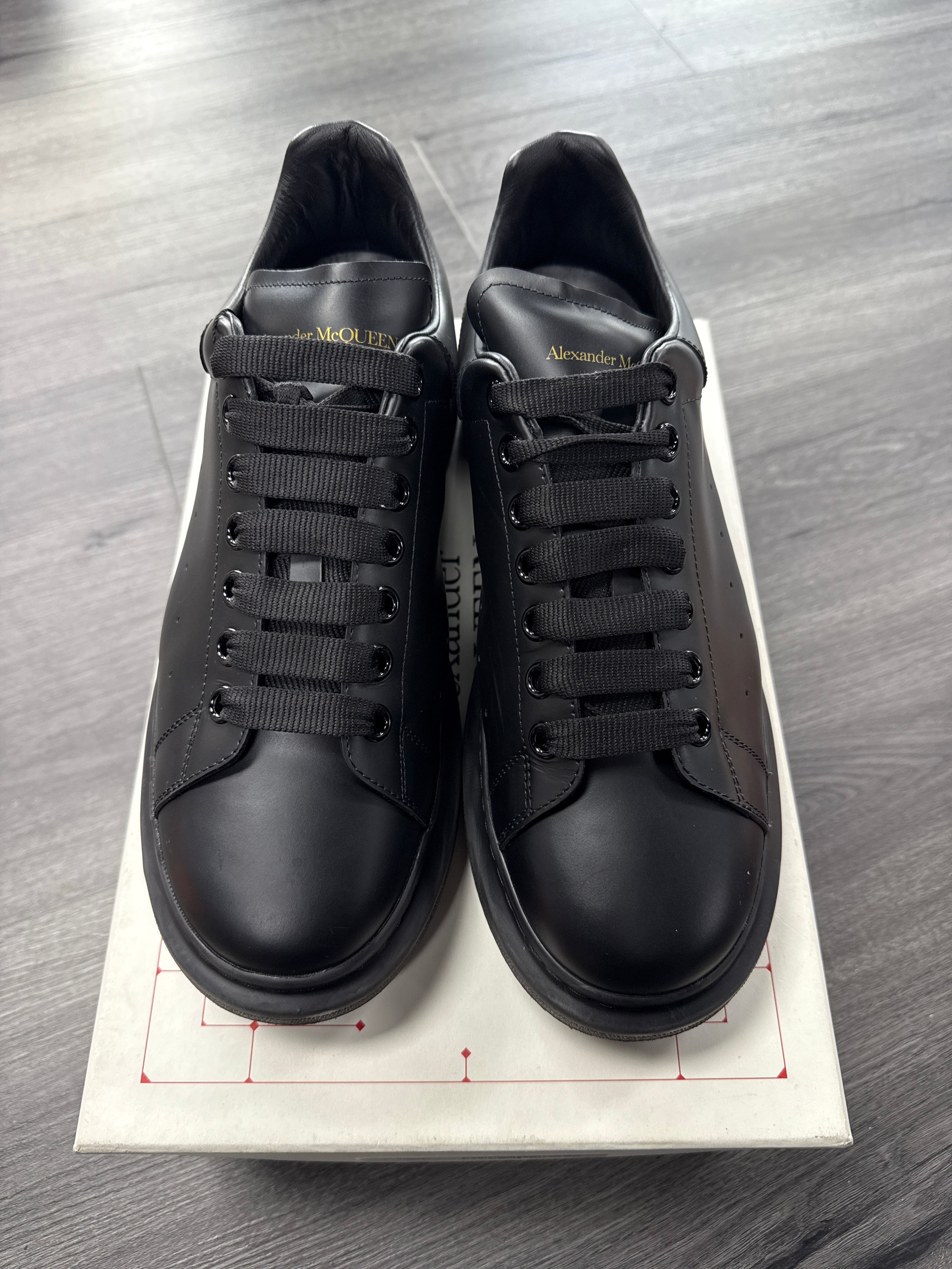 Alexander McQueen Black - size 11