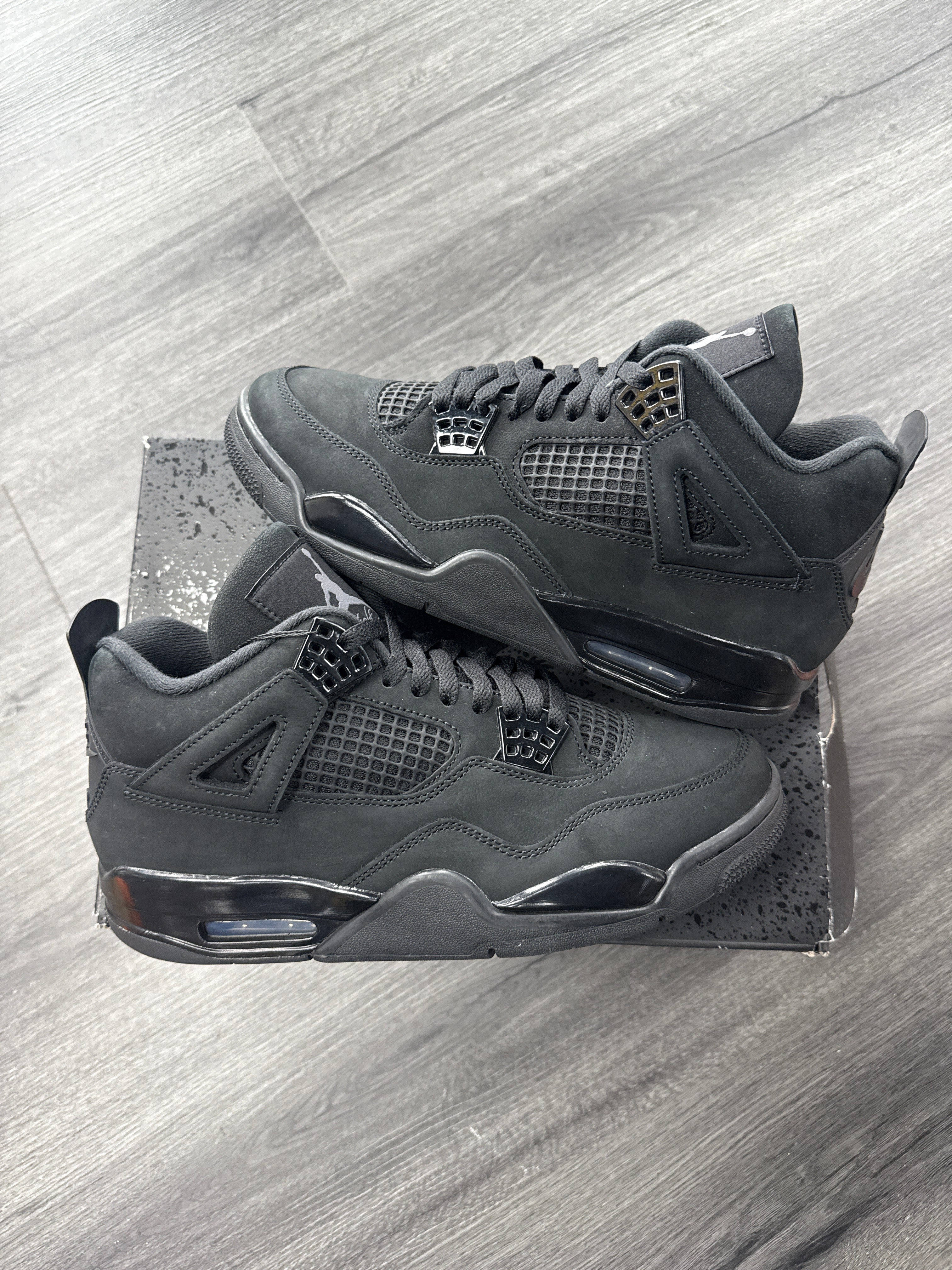 Jordan 4 Black Cat - size 8.5