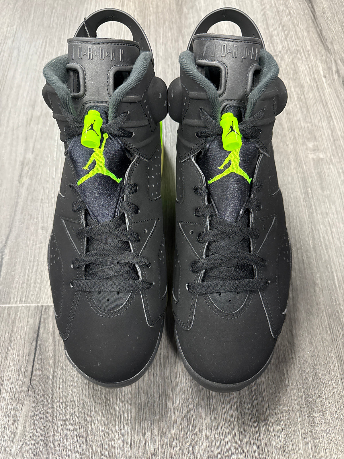 Jordan 6 Electric Green - size 9