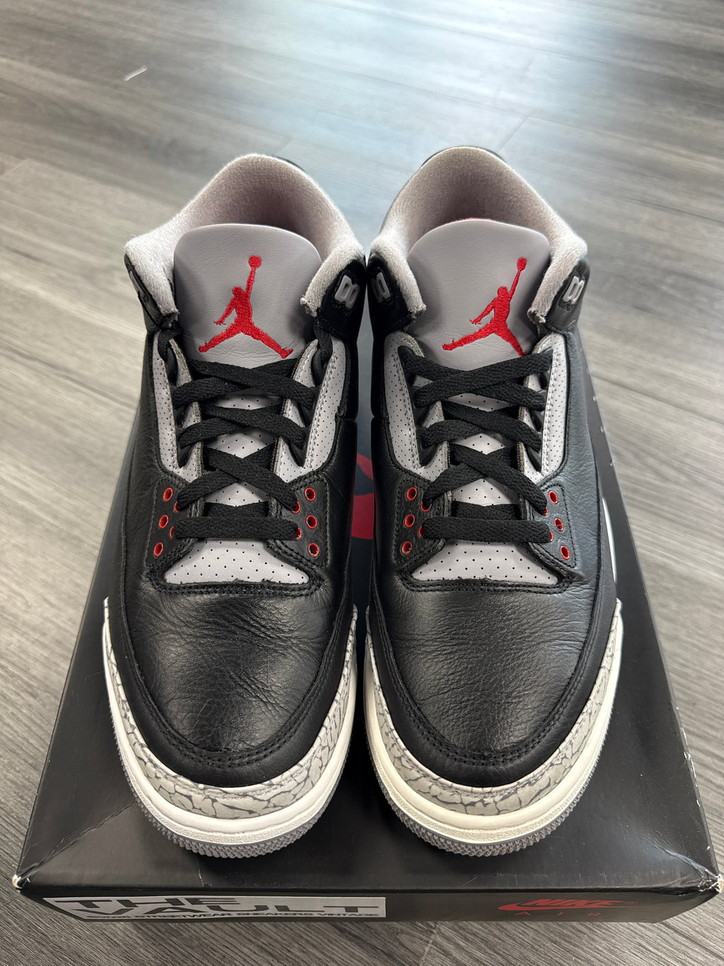 Jordan 3 Black Cement - size 10.5