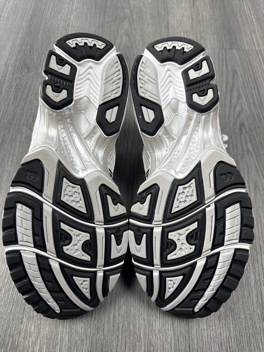 ASICS Gel Kayano 14 Tai Chi Yellow - size 10