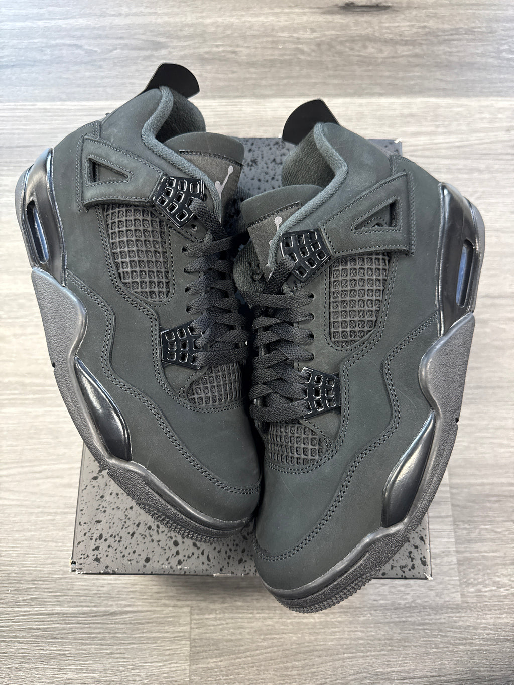 Jordan 4 Black Cat - size 8.5