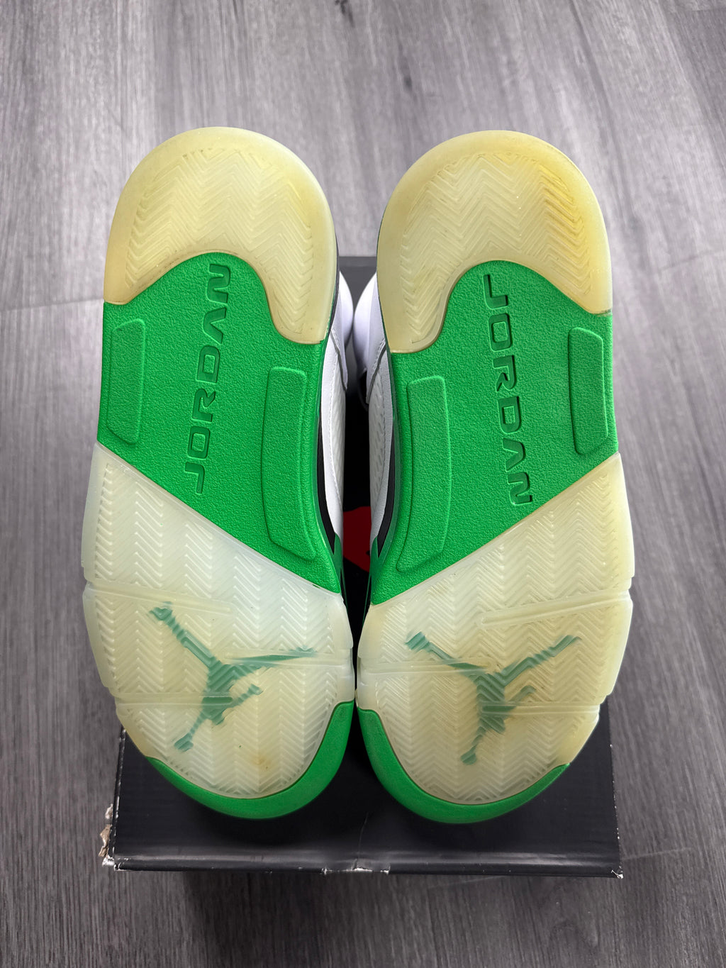 Jordan 5 Lucky Green - size 10M/11.5W