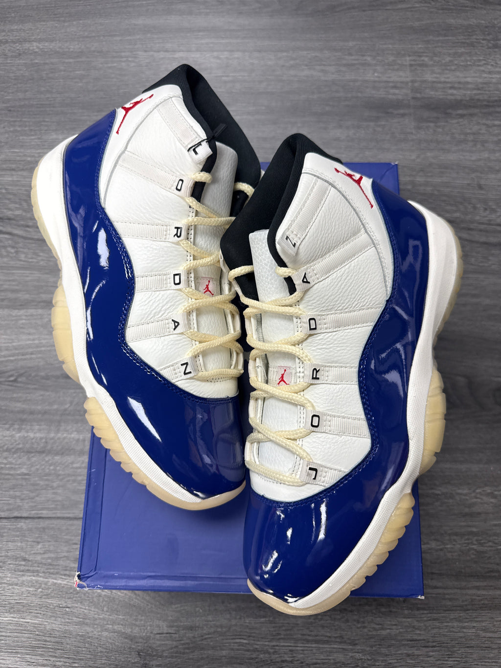 Jordan 11 Rare Air - size 10