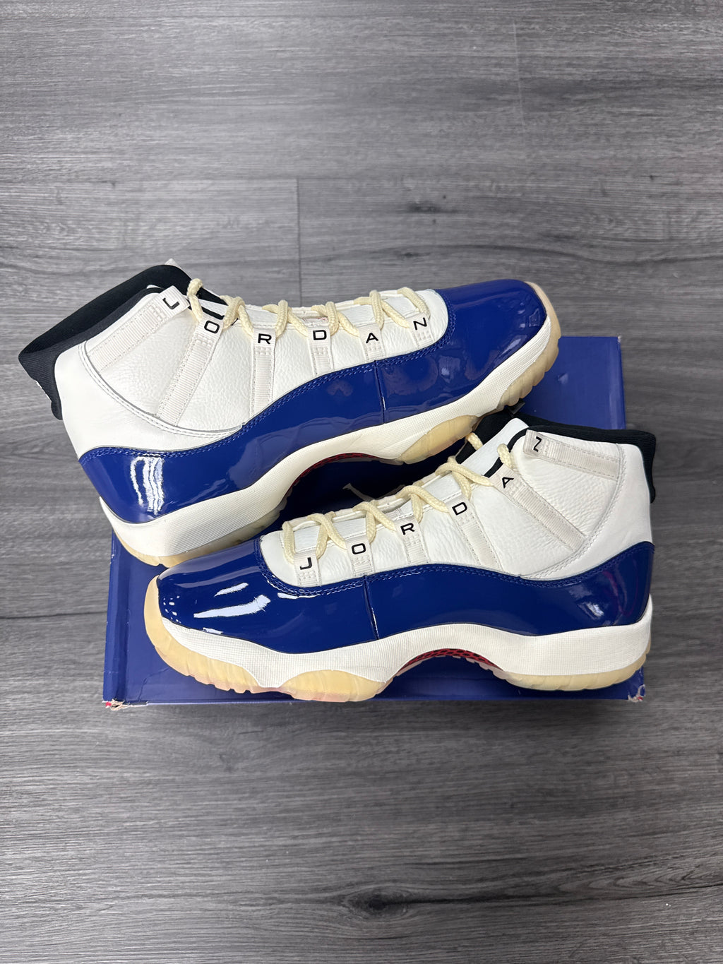 Jordan 11 Rare Air - size 10