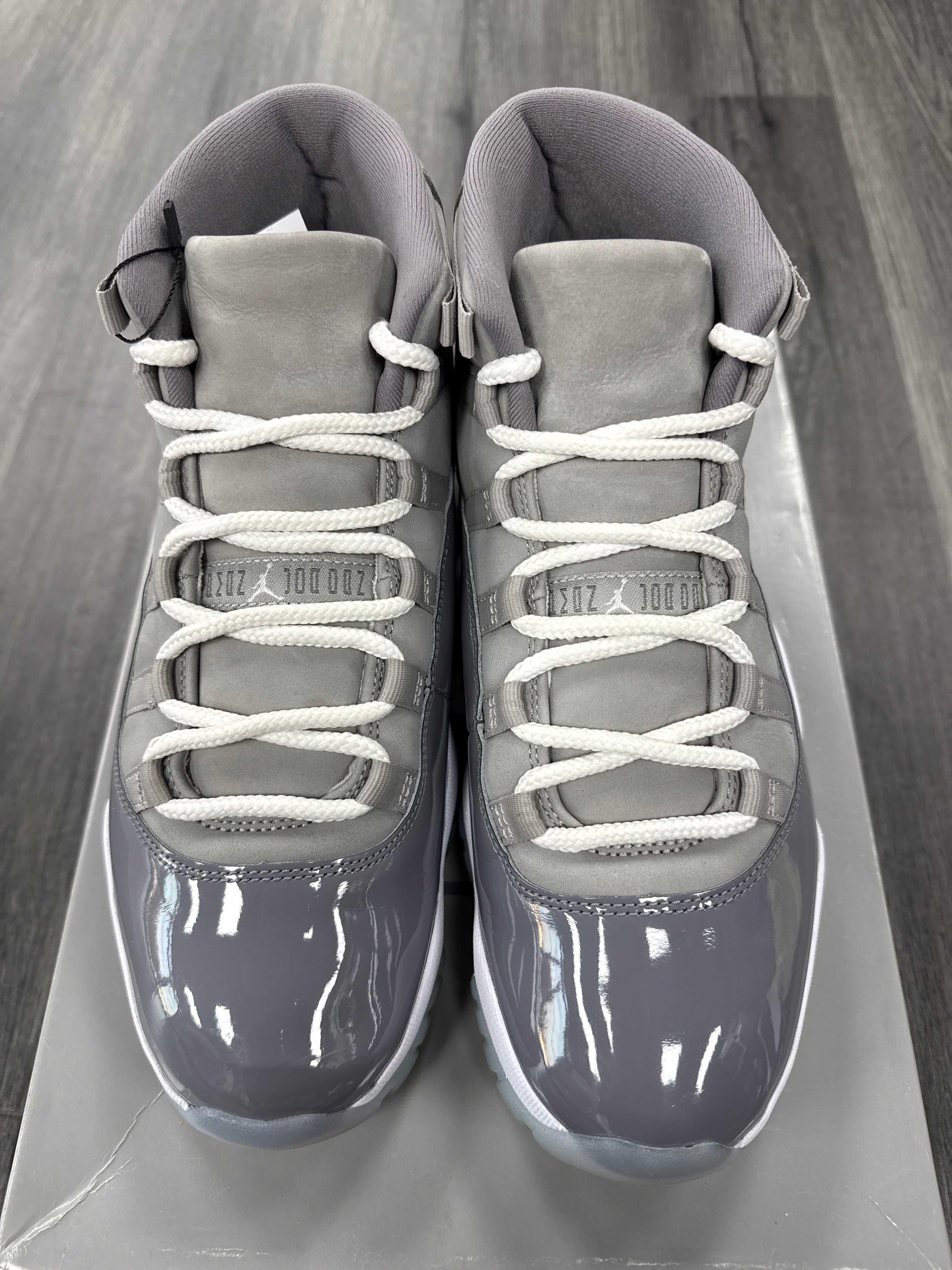 Jordan 11 Cool Grey - size 9.5