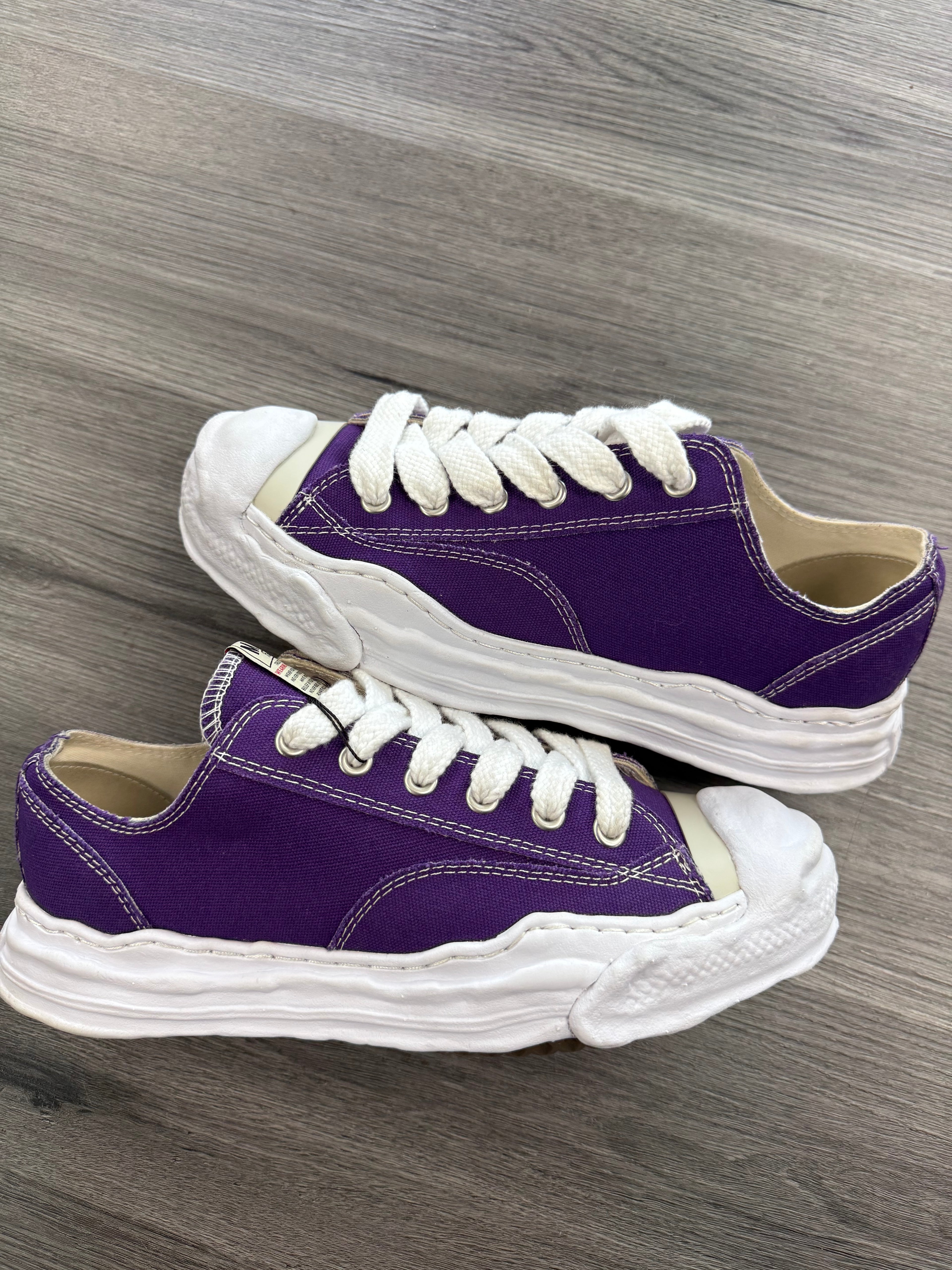 Maison Mihara Purple - size 44/11