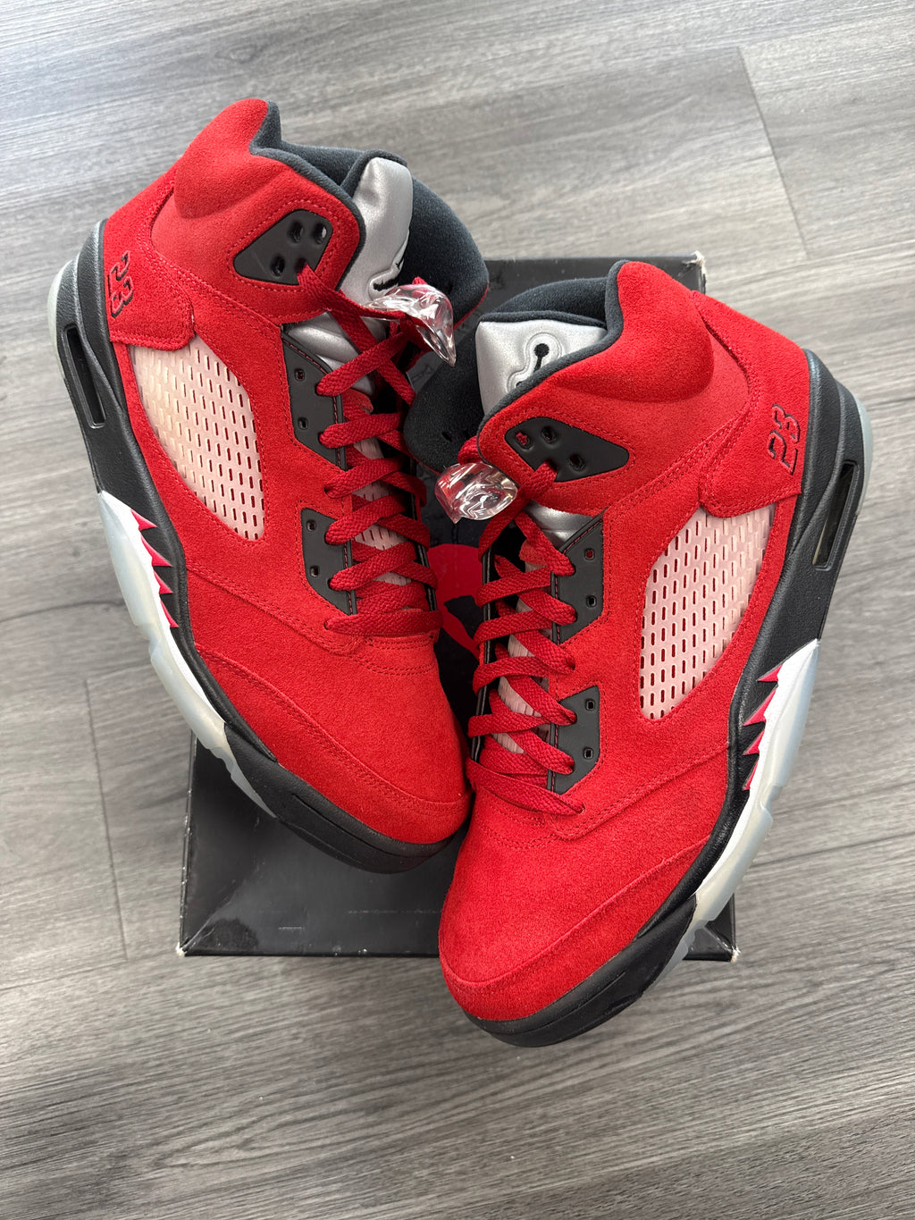 Jordan 5 Raging Bull - size 13