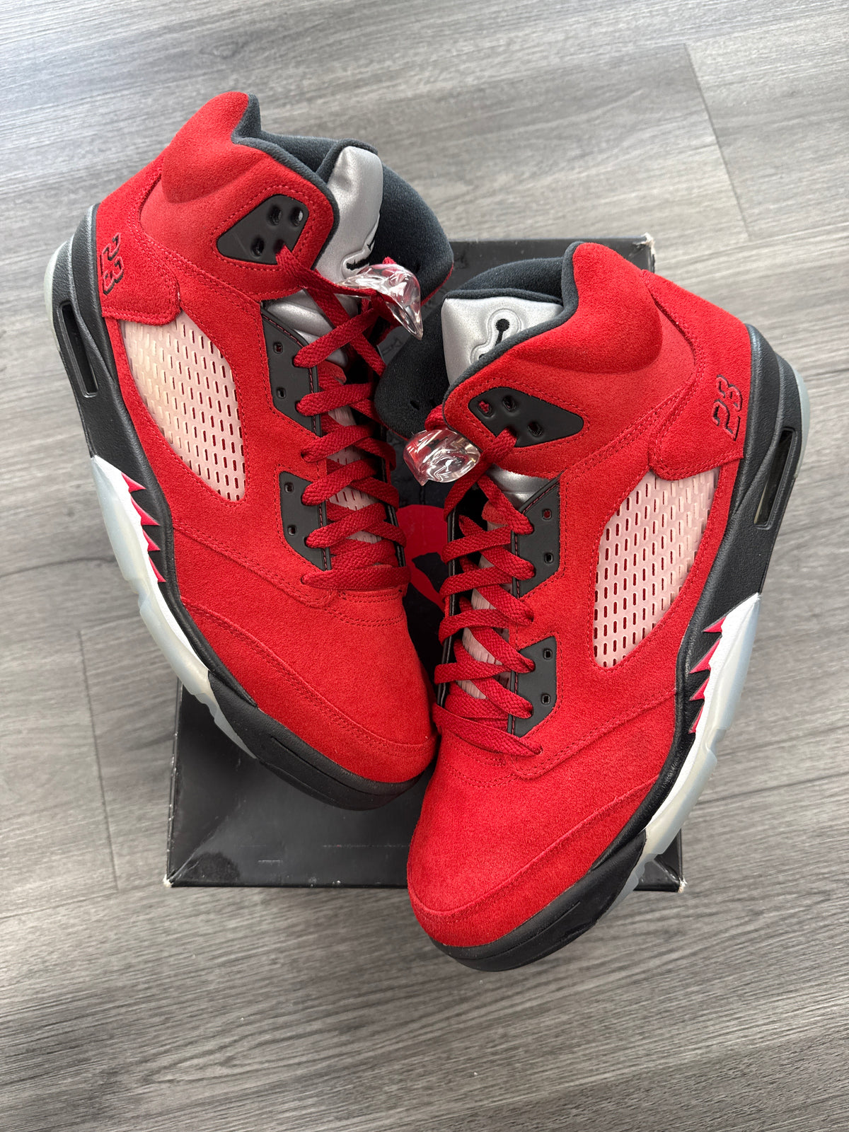 Jordan 5 Raging Bull - size 13