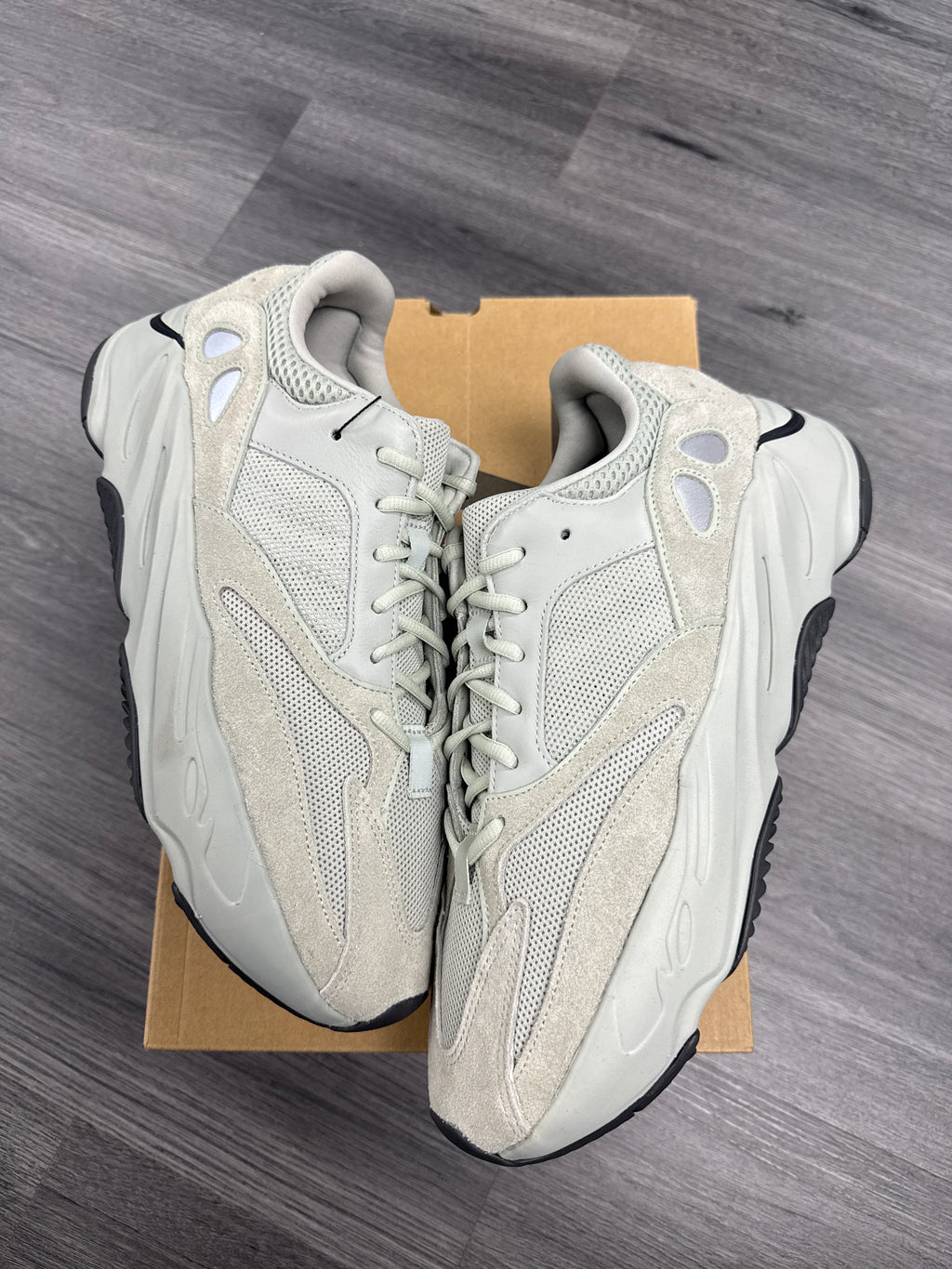 Yeezy Boost 700 Salt - Size 13
