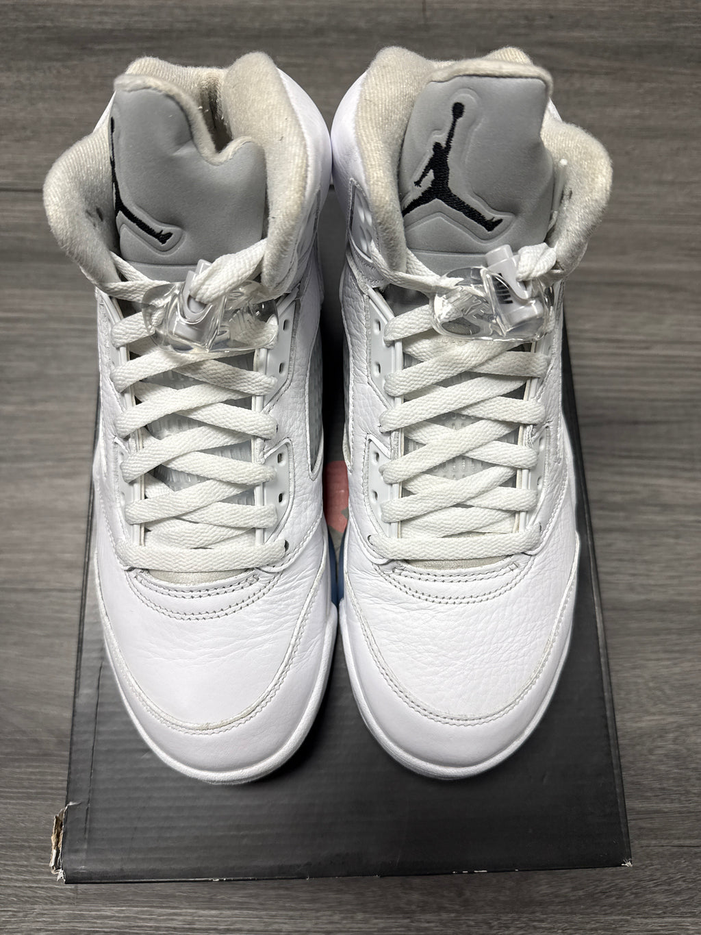 Jordan 5 White Metallic - size 8