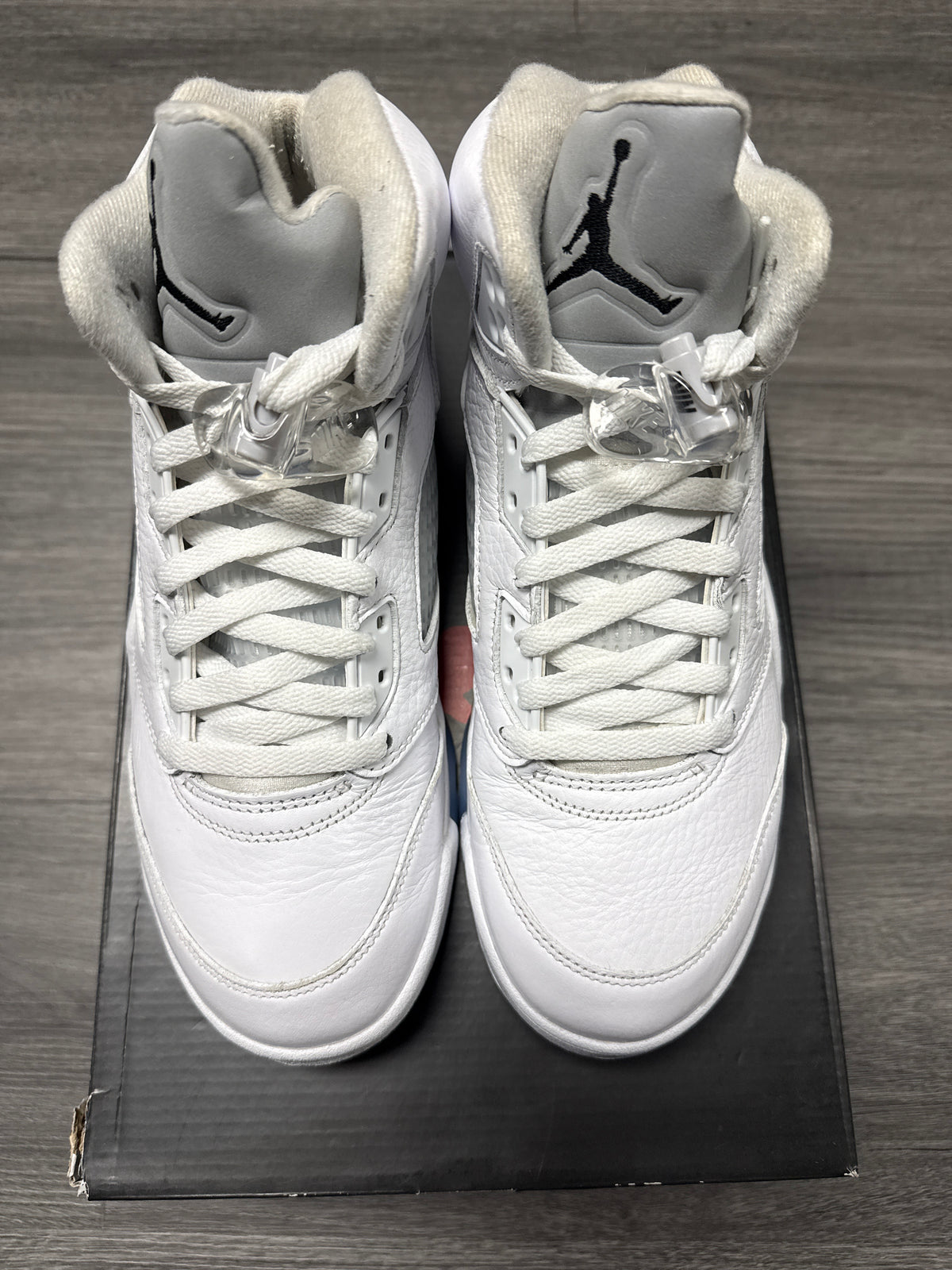 Jordan 5 White Metallic - size 8
