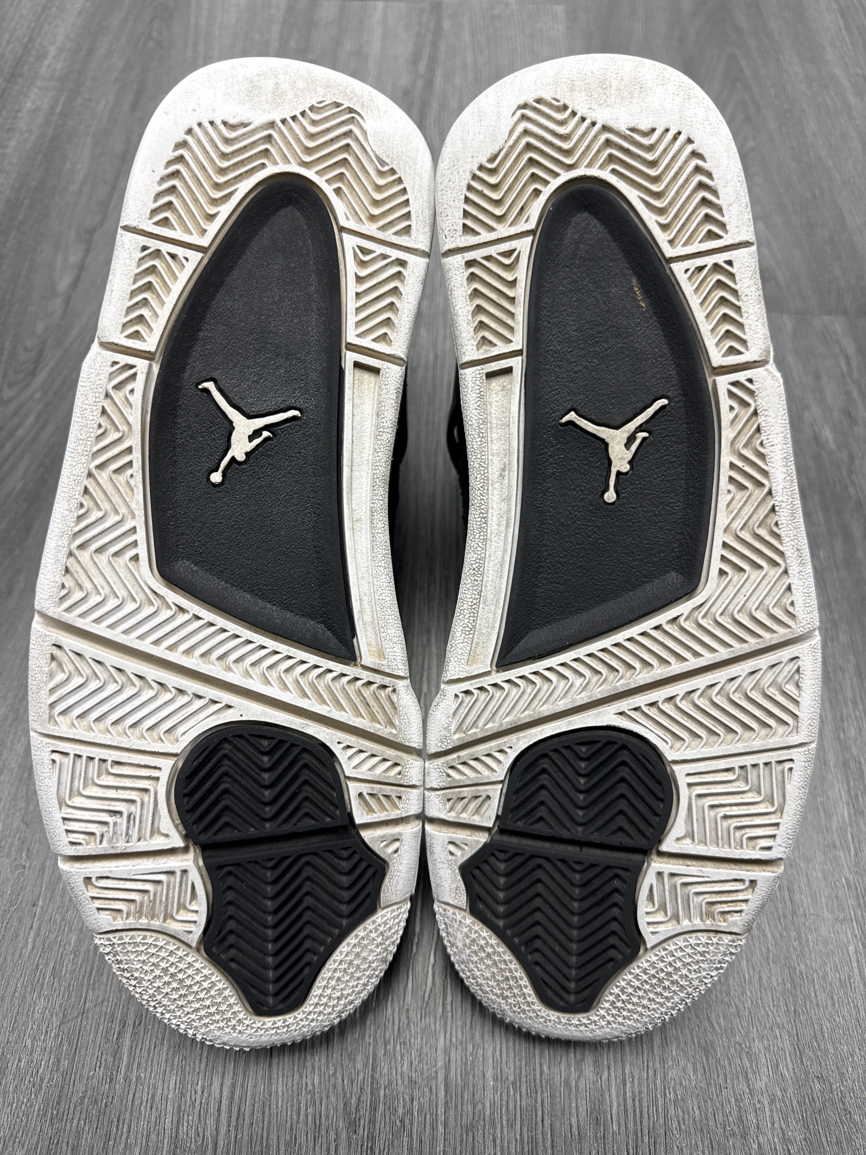 Jordan 4 Fear GS - size 7