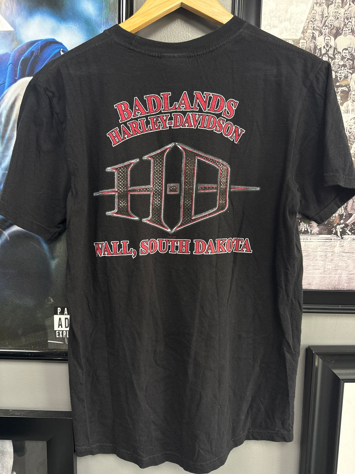 Badlands Harley Tee - size M