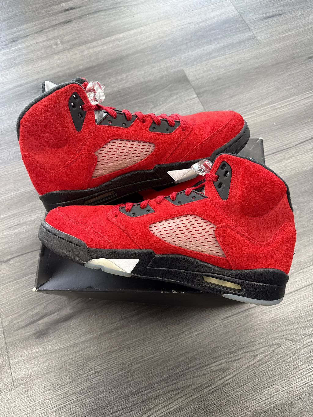Jordan 5 Raging Bull - size 13