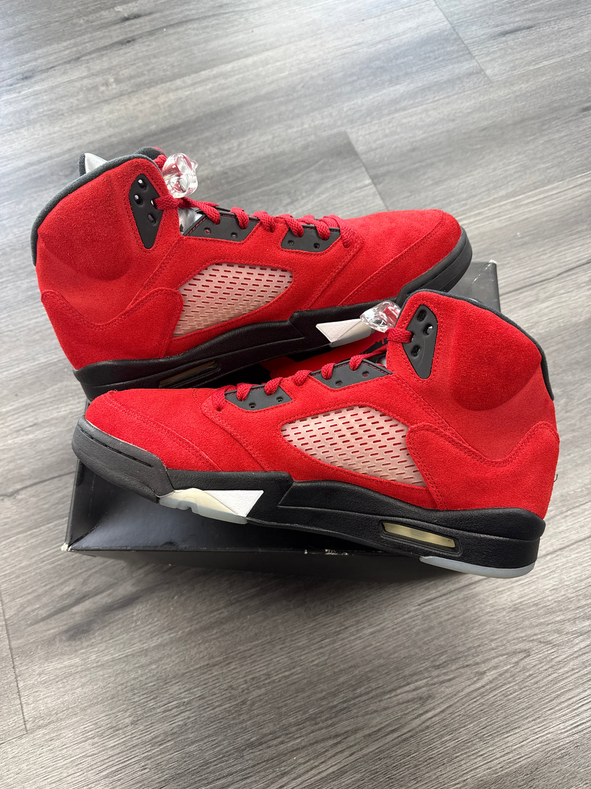 Jordan 5 Raging Bull - size 13