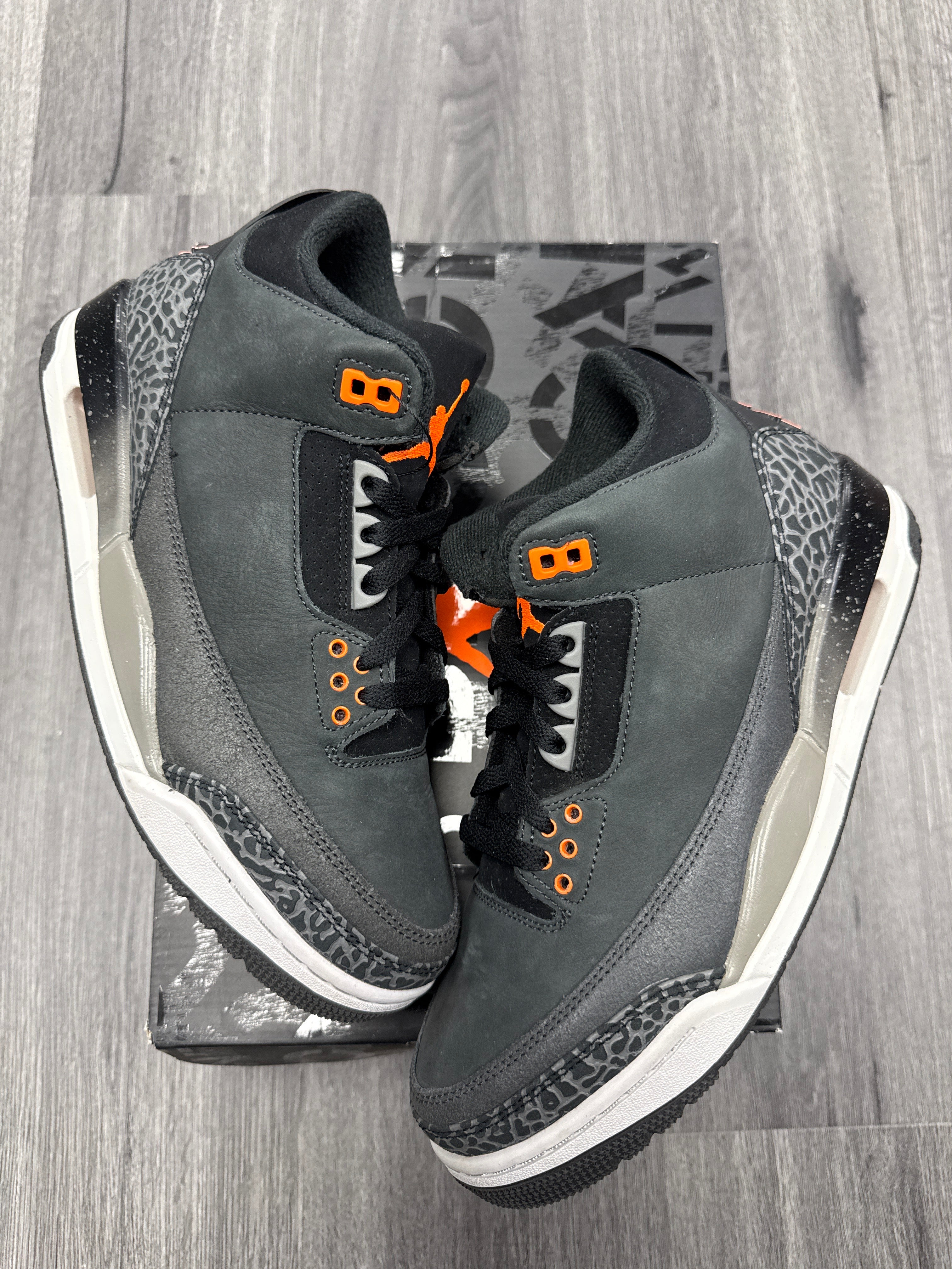 Jordan 3 Fear - size 8