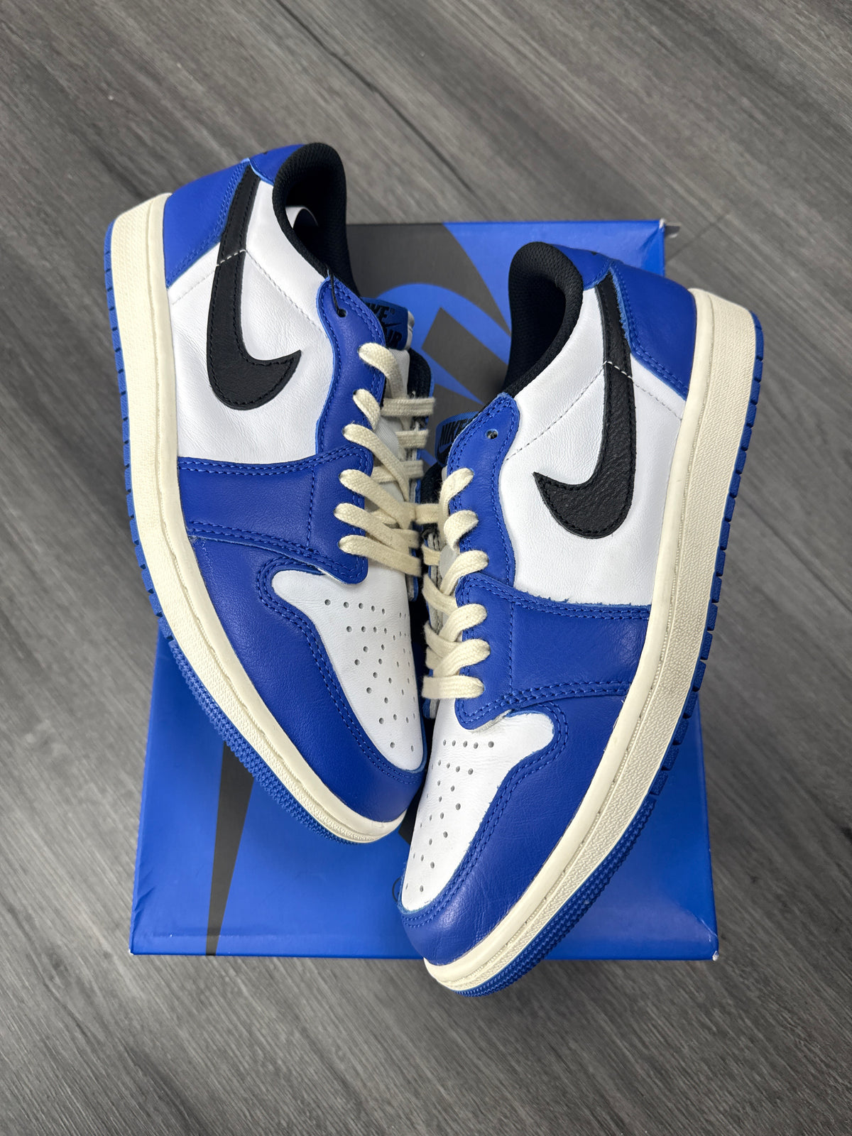 Jordan 1 Low Game Royal - size 9.5