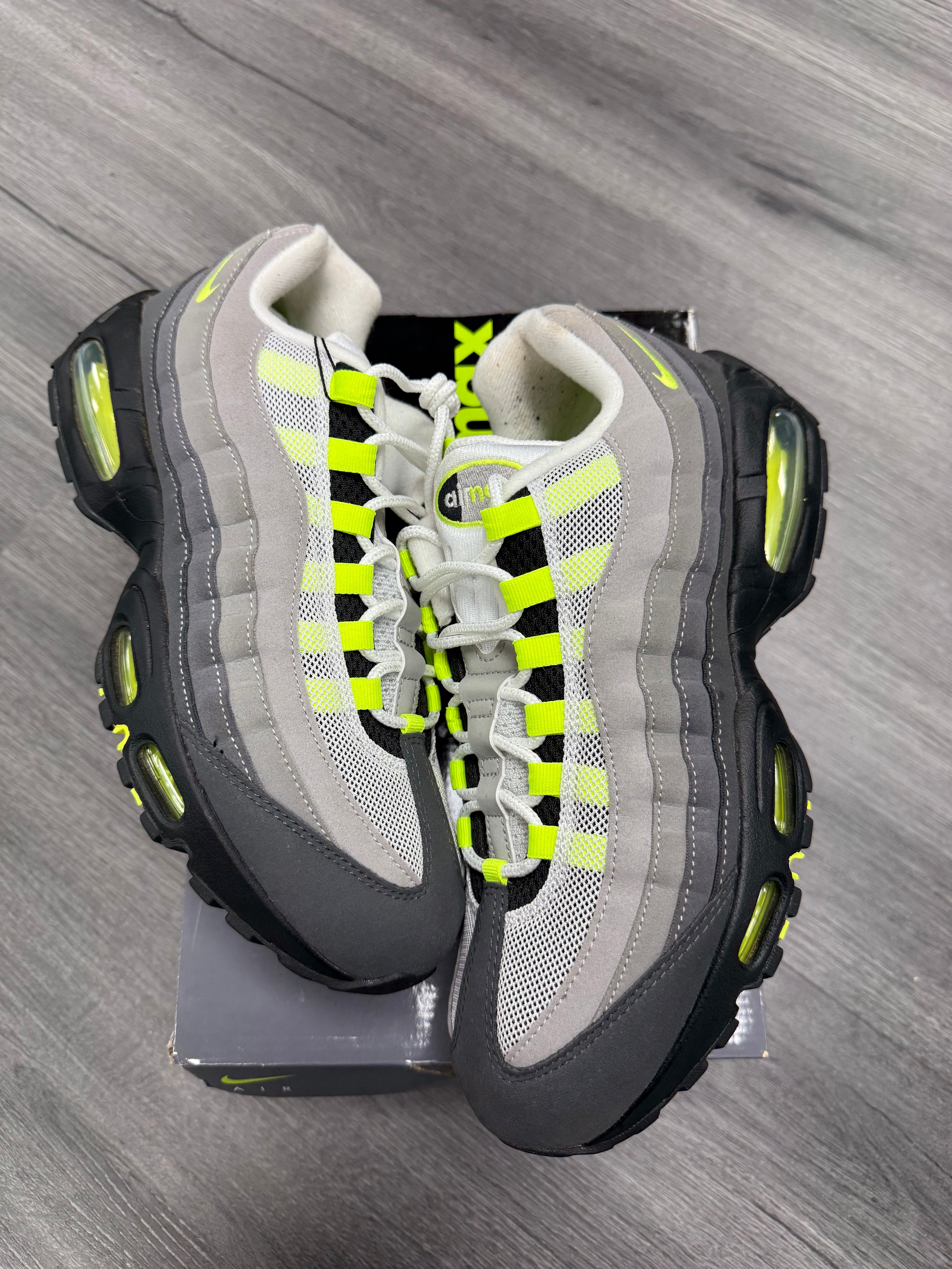 Nike Air Max 95 Big Bubble Neon - size 10