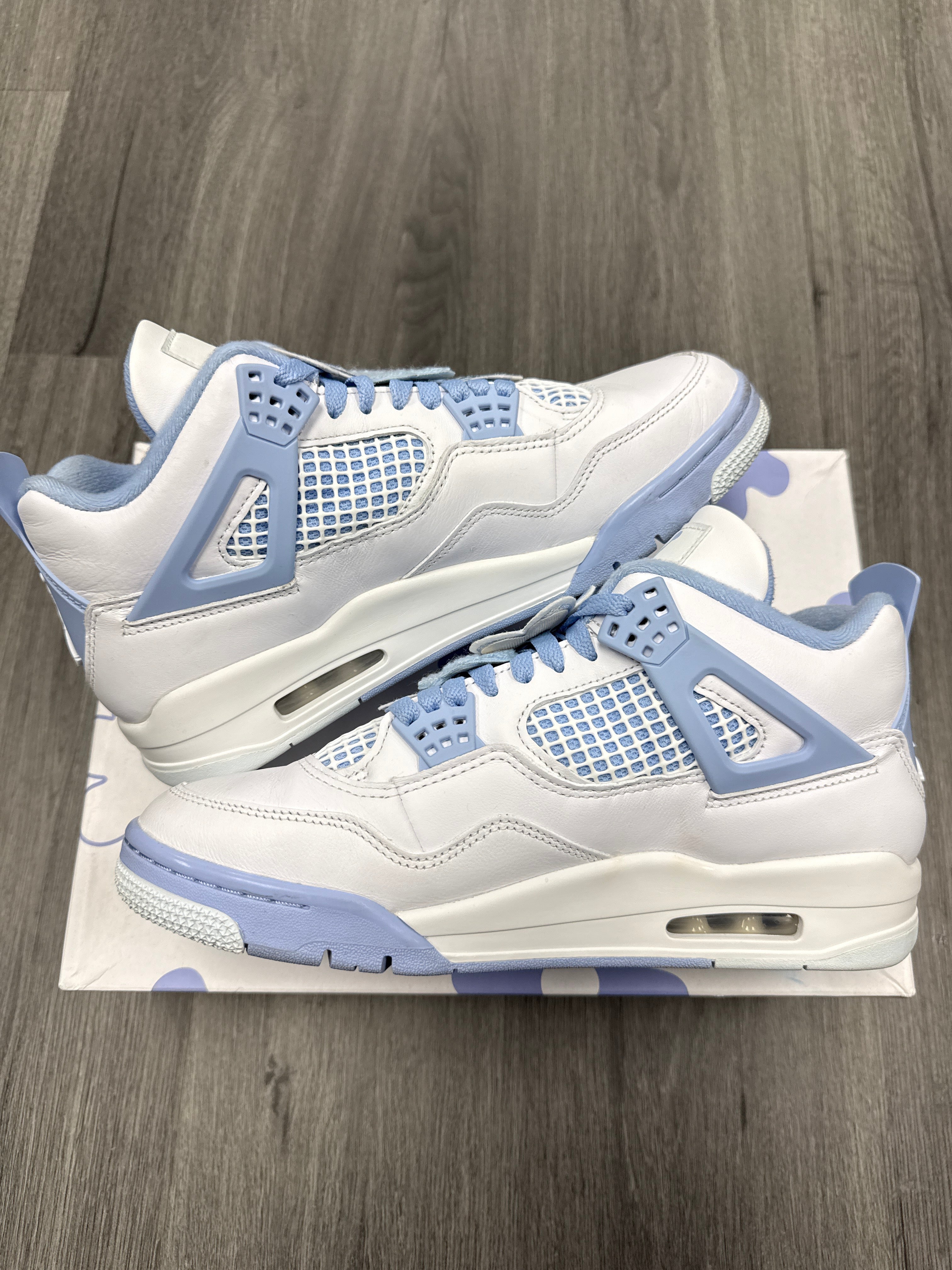 Jordan 4 Forget Me Not - size 8.5m/10w