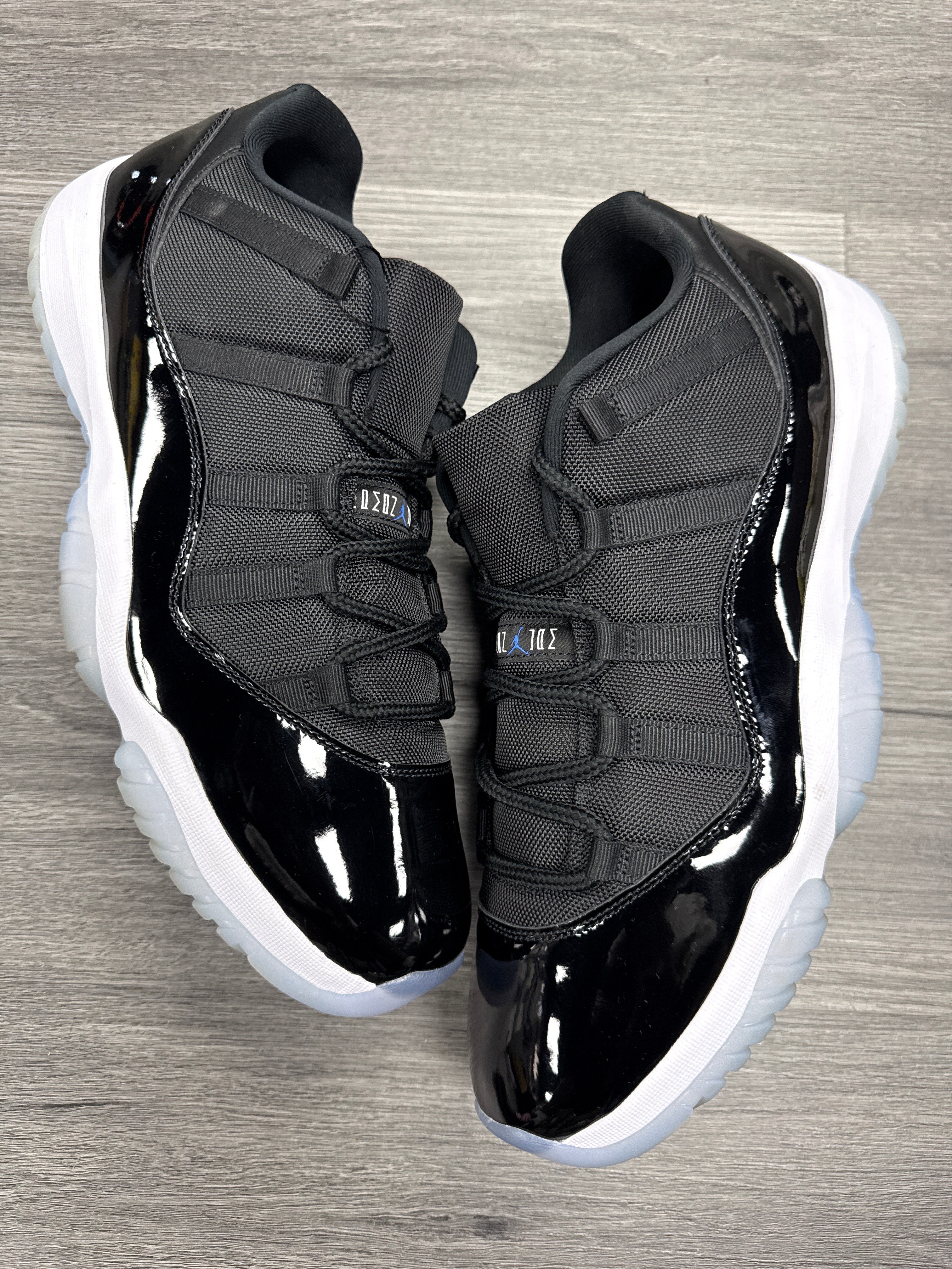 Jordan 11 Low Space Jam - Size 14