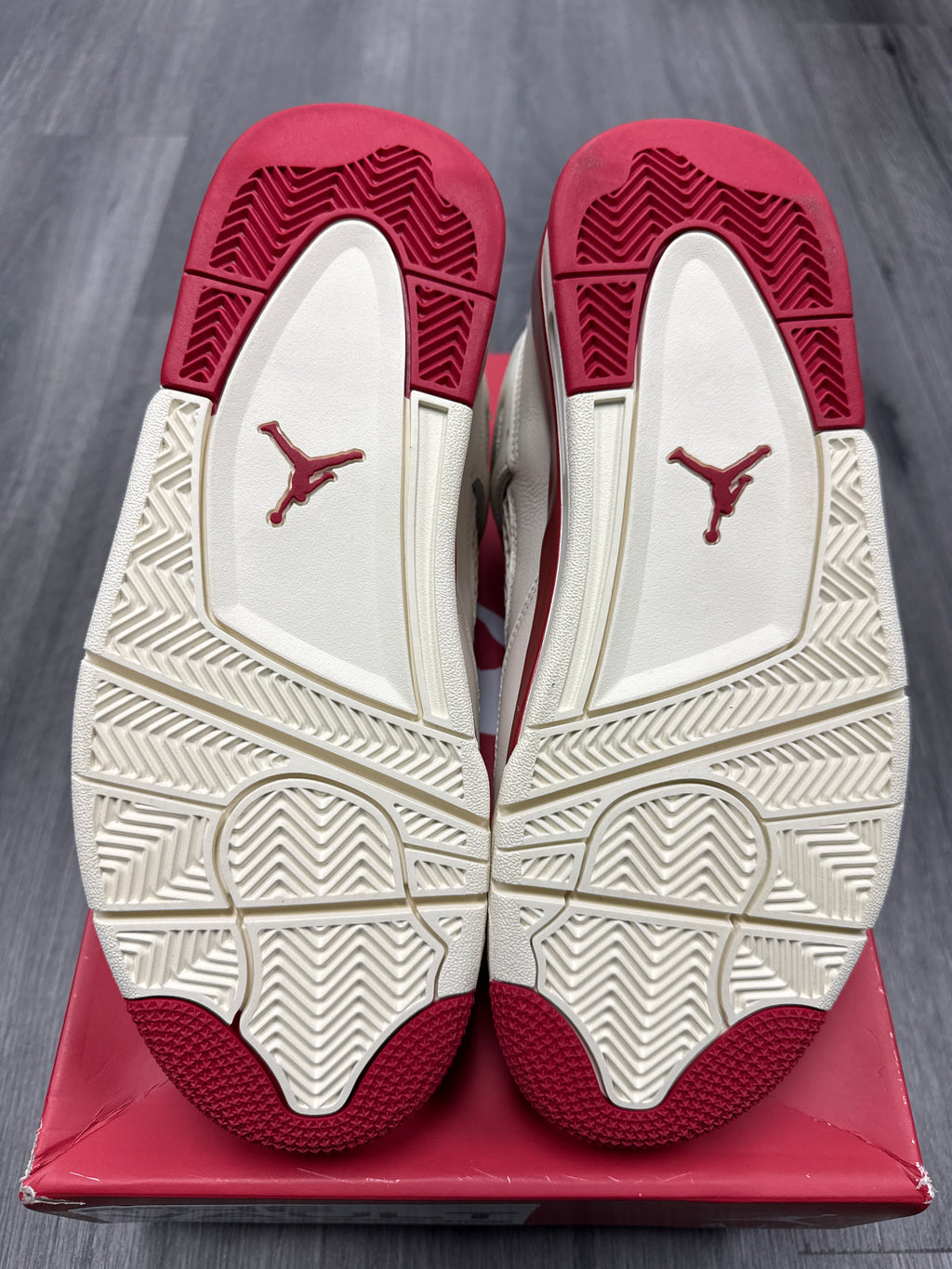 Jordan 4 Valentines (2026) - size 8.5m/10w