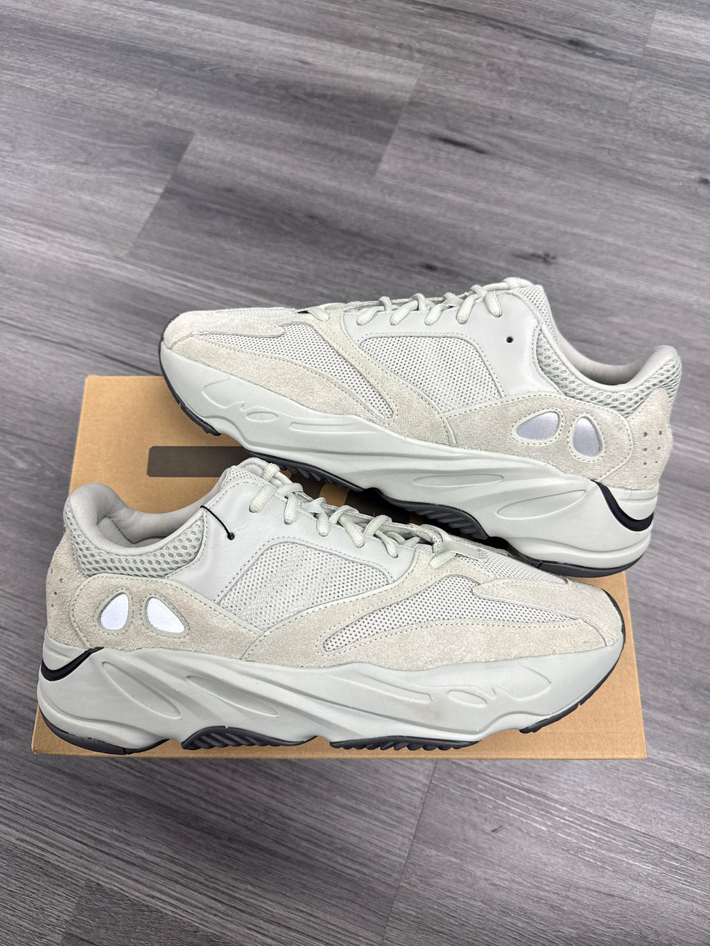 Yeezy Boost 700 Salt - Size 13