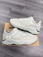 Yeezy Boost 700 Salt - Size 13