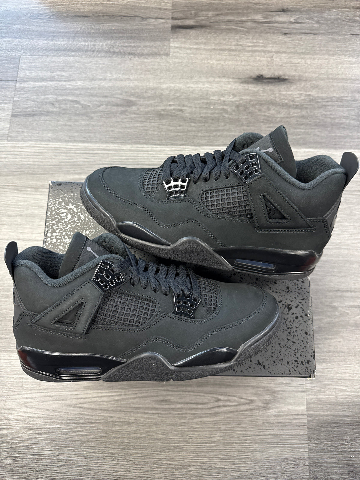 Jordan 4 Black Cat - size 8.5