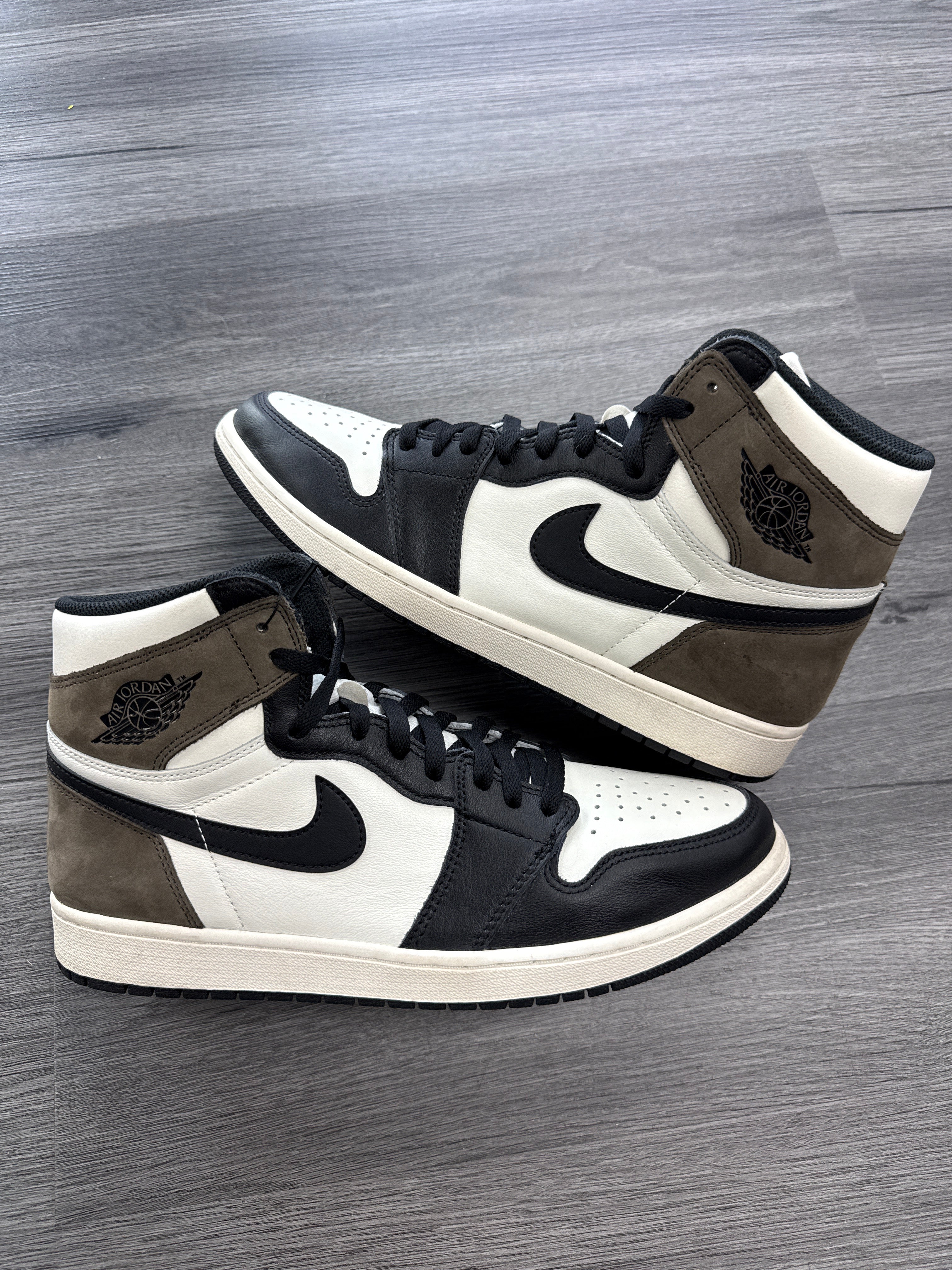 Jordan 1 Mocha - size 12