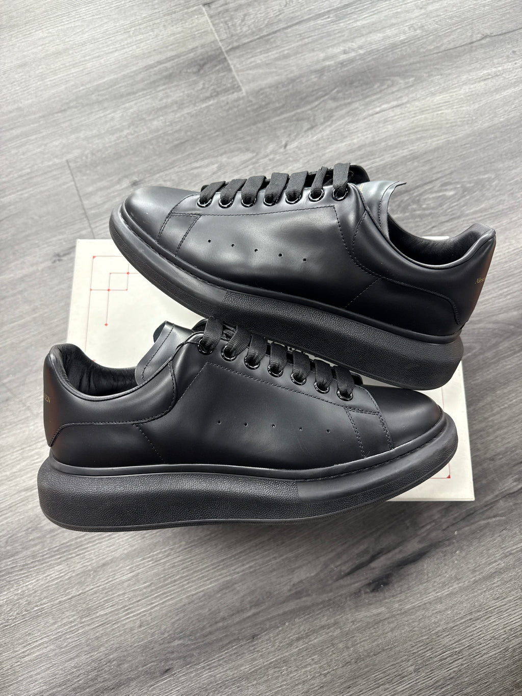 Alexander McQueen Black - size 11