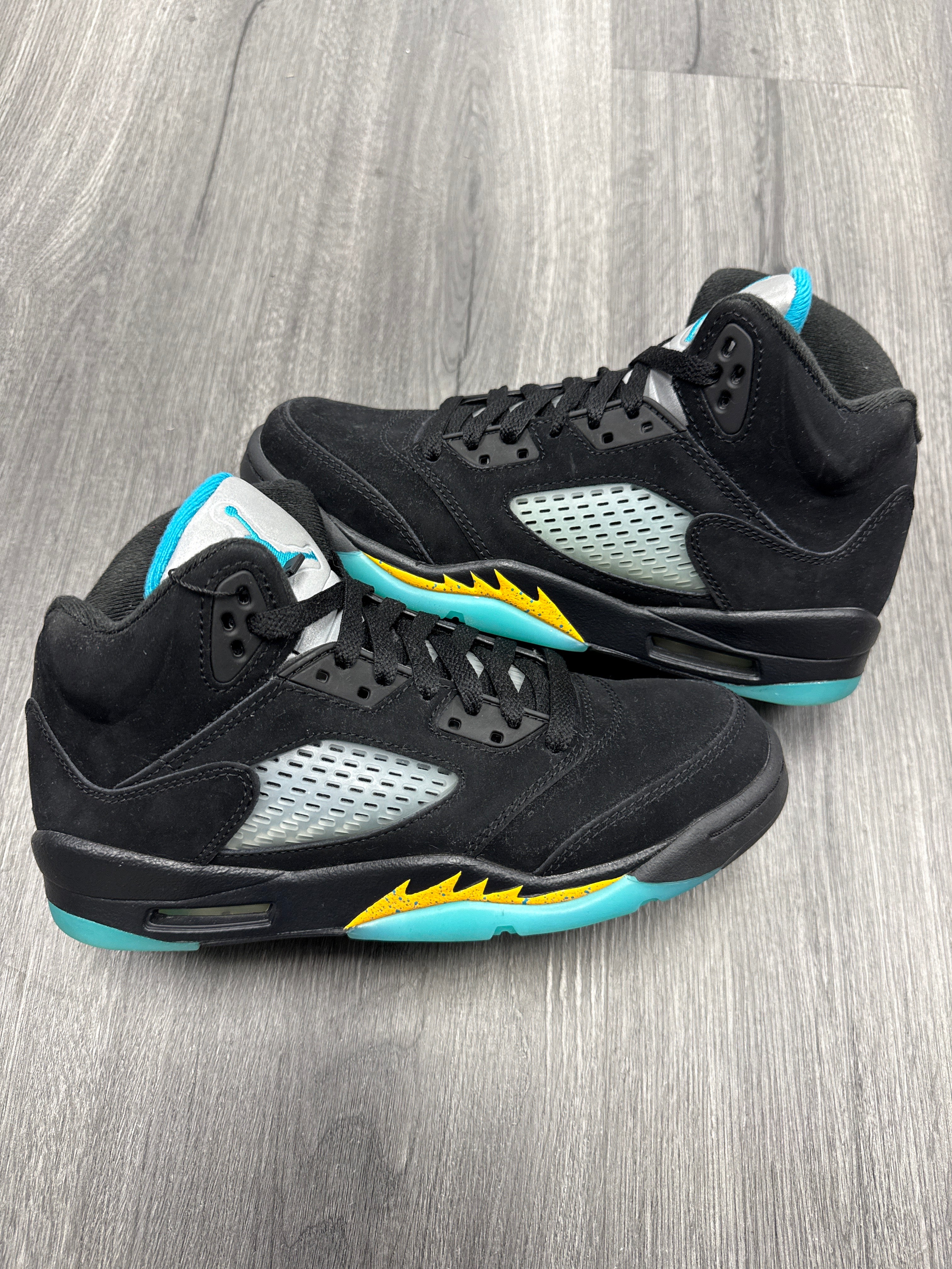 Jordan 5 Aqua GS - size 5.5
