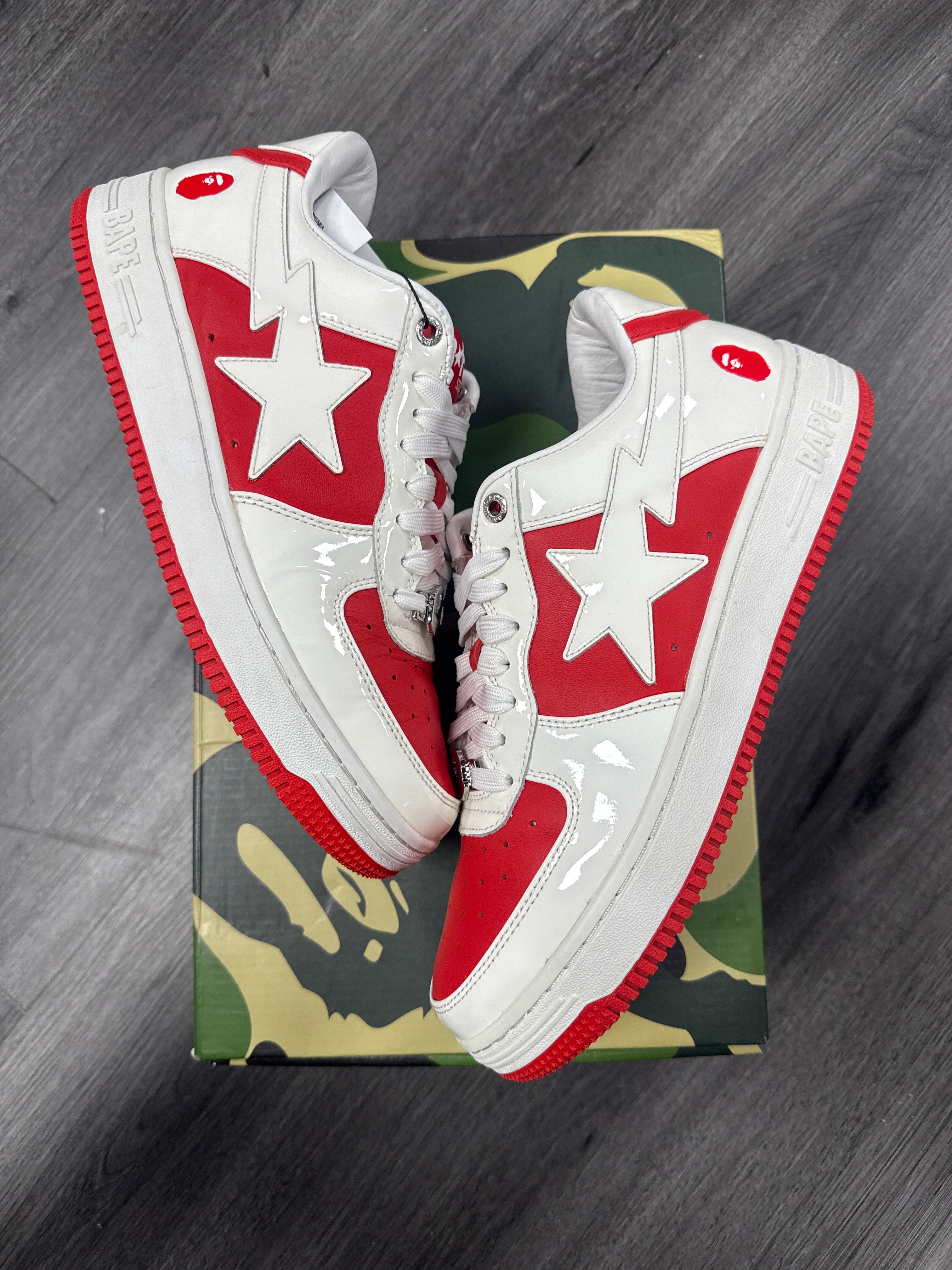 Bapesta White Red - size 9