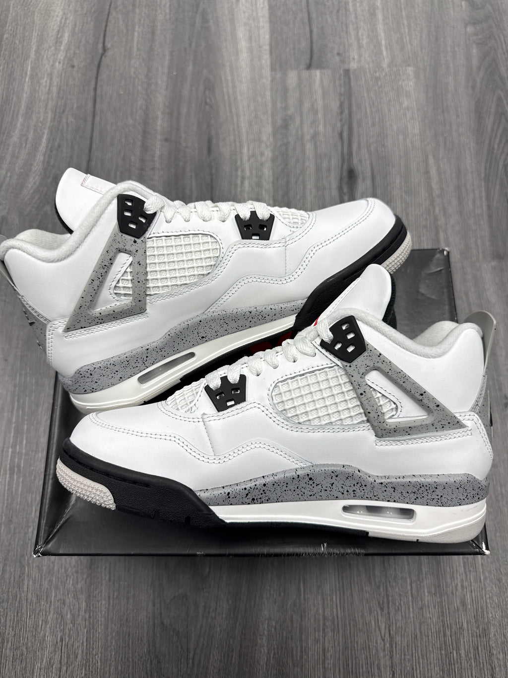 Jordan 4 White Cement GS - size 6