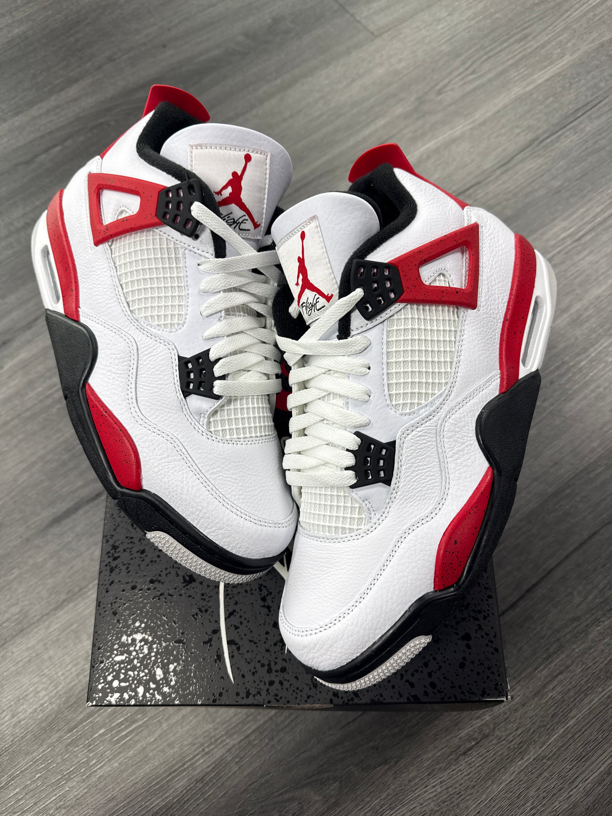 Jordan 4 Red Cement - size 10