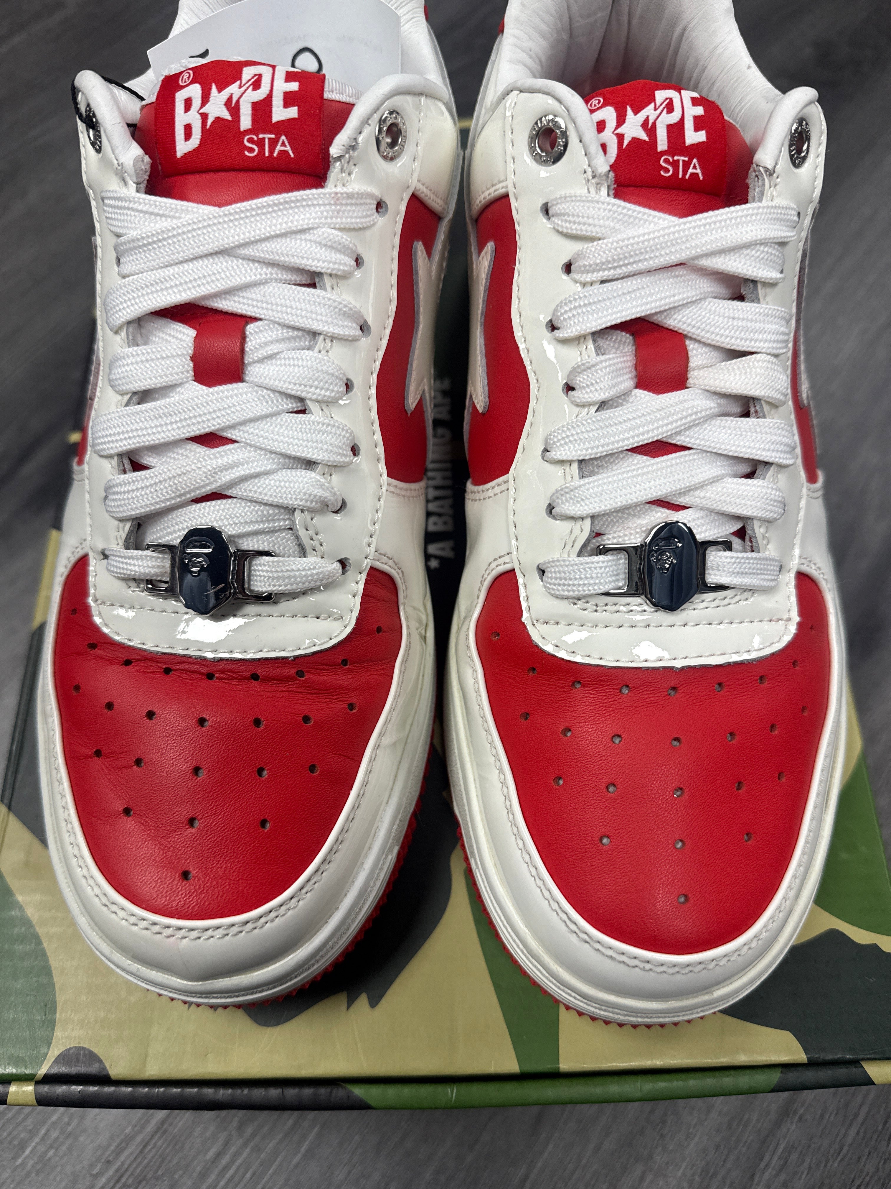 Bapesta White Red - size 9