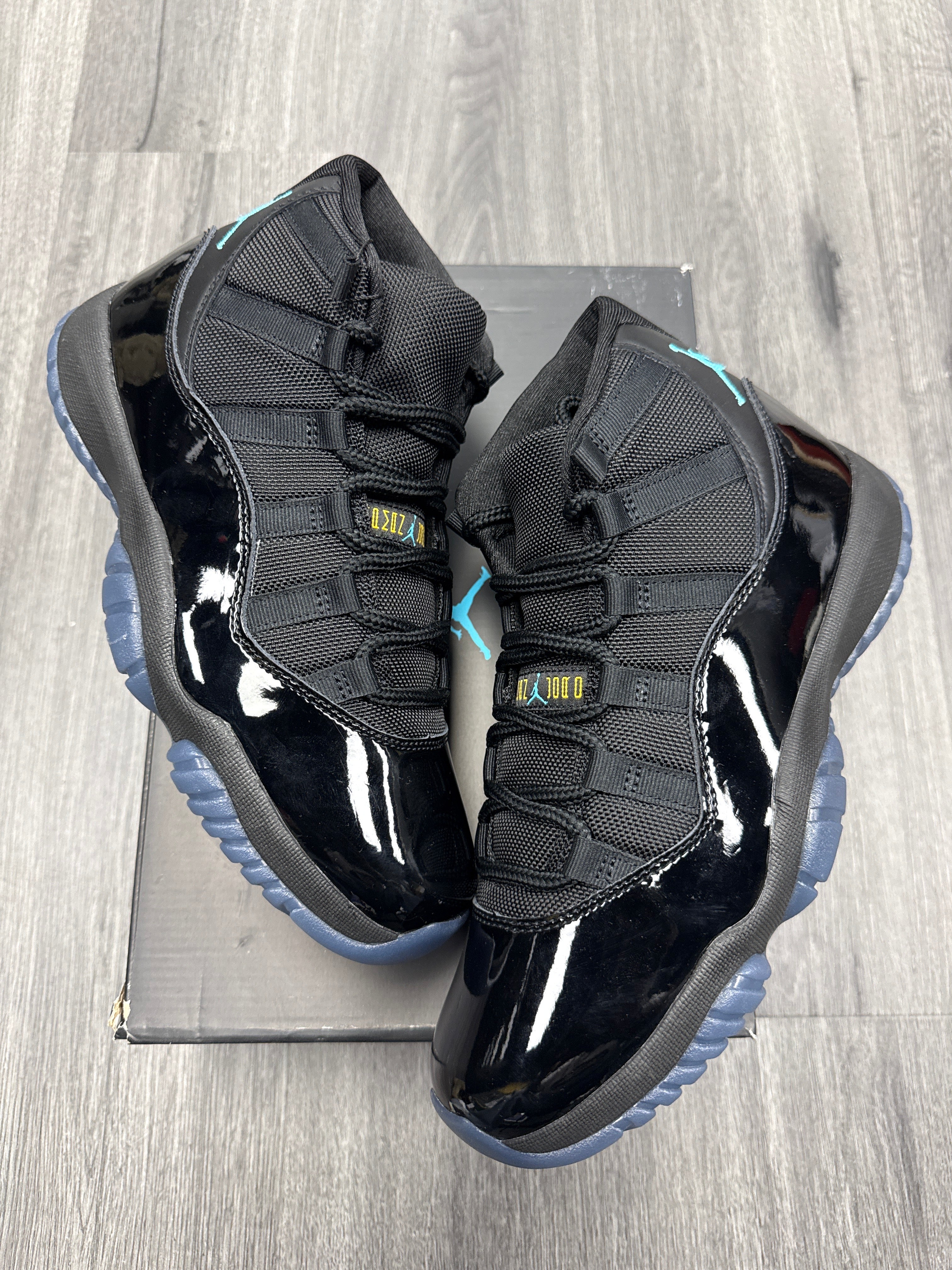 Jordan 11 Gamma - size 8