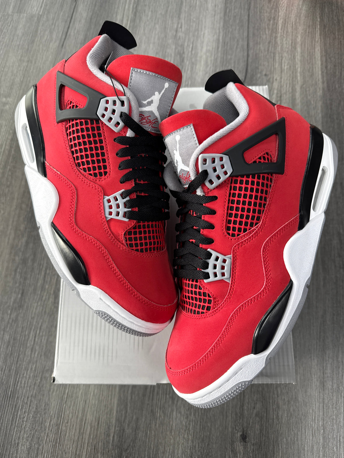 Jordan 4 Toro - size 10.5