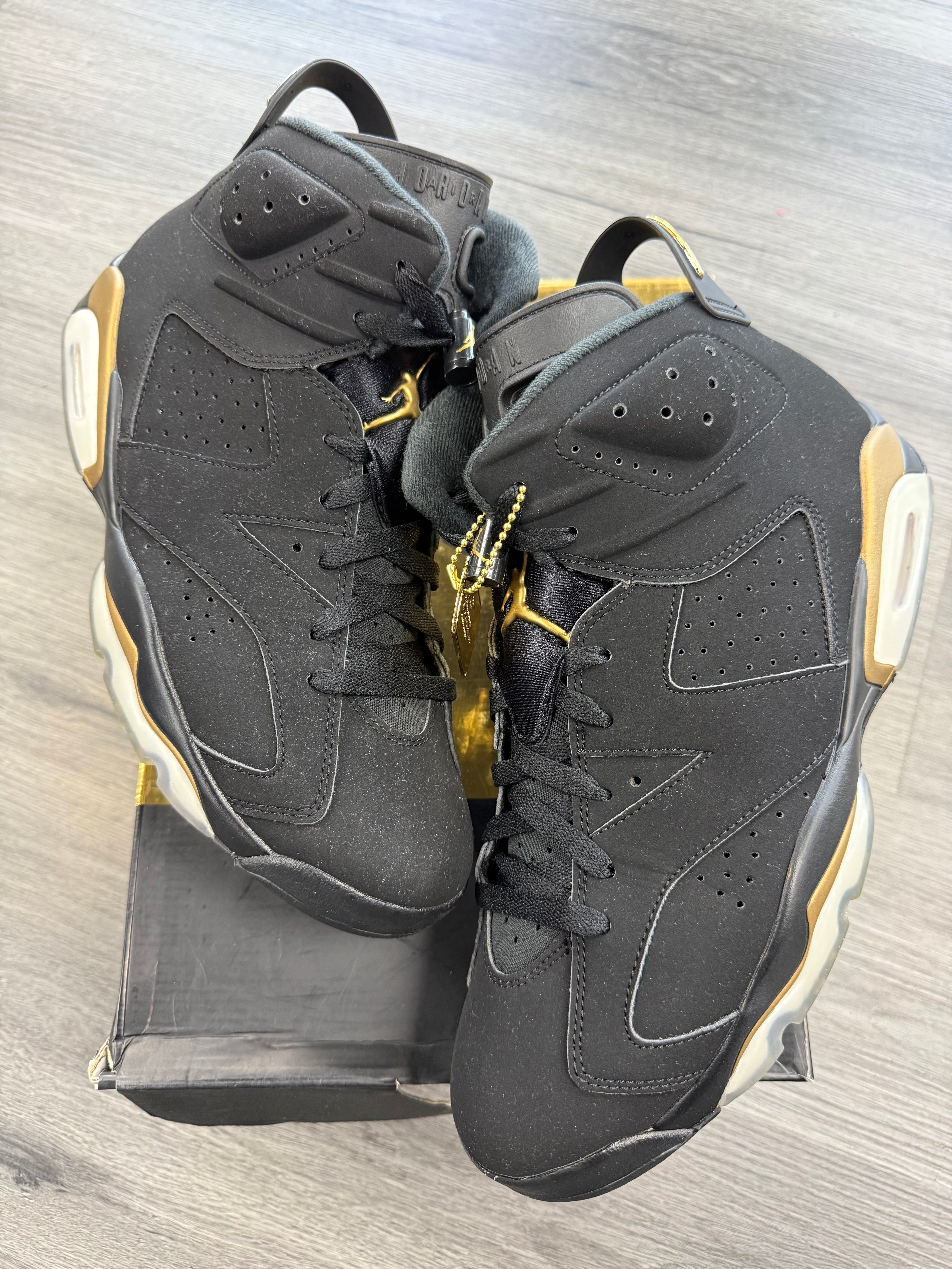Jordan 6 DMP - size 10.5