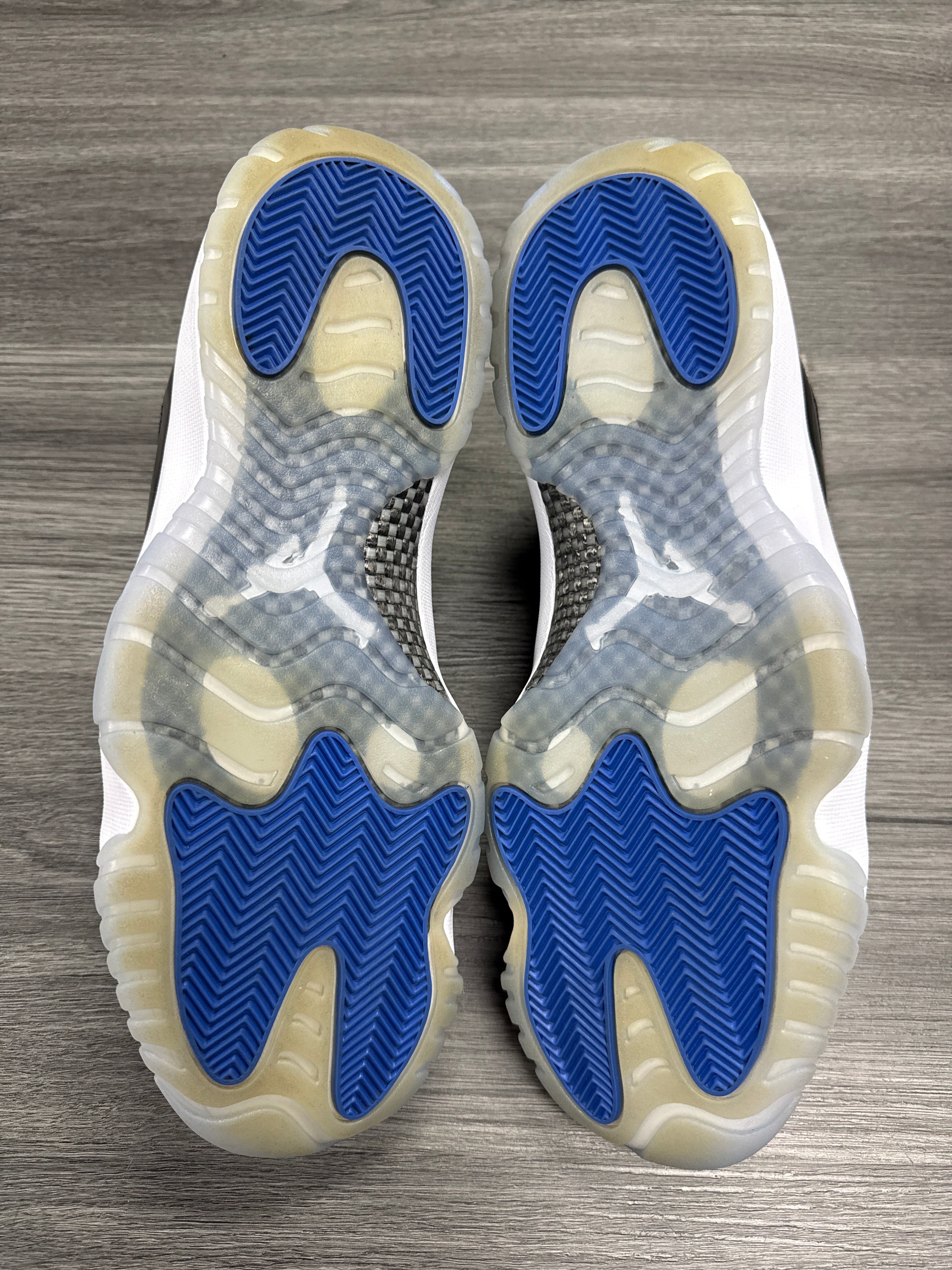 Jordan 11 Low Space Jam - Size 14